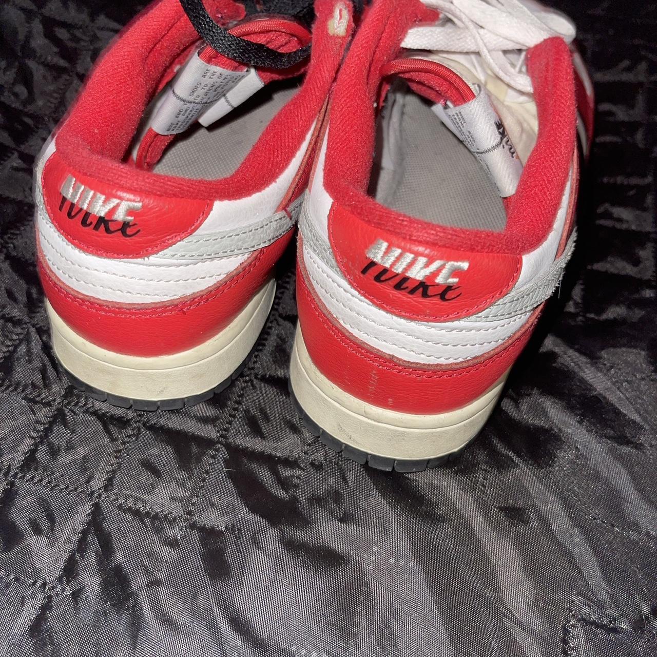 Nike dunks low Different laces Haven’t wore Ina... - Depop