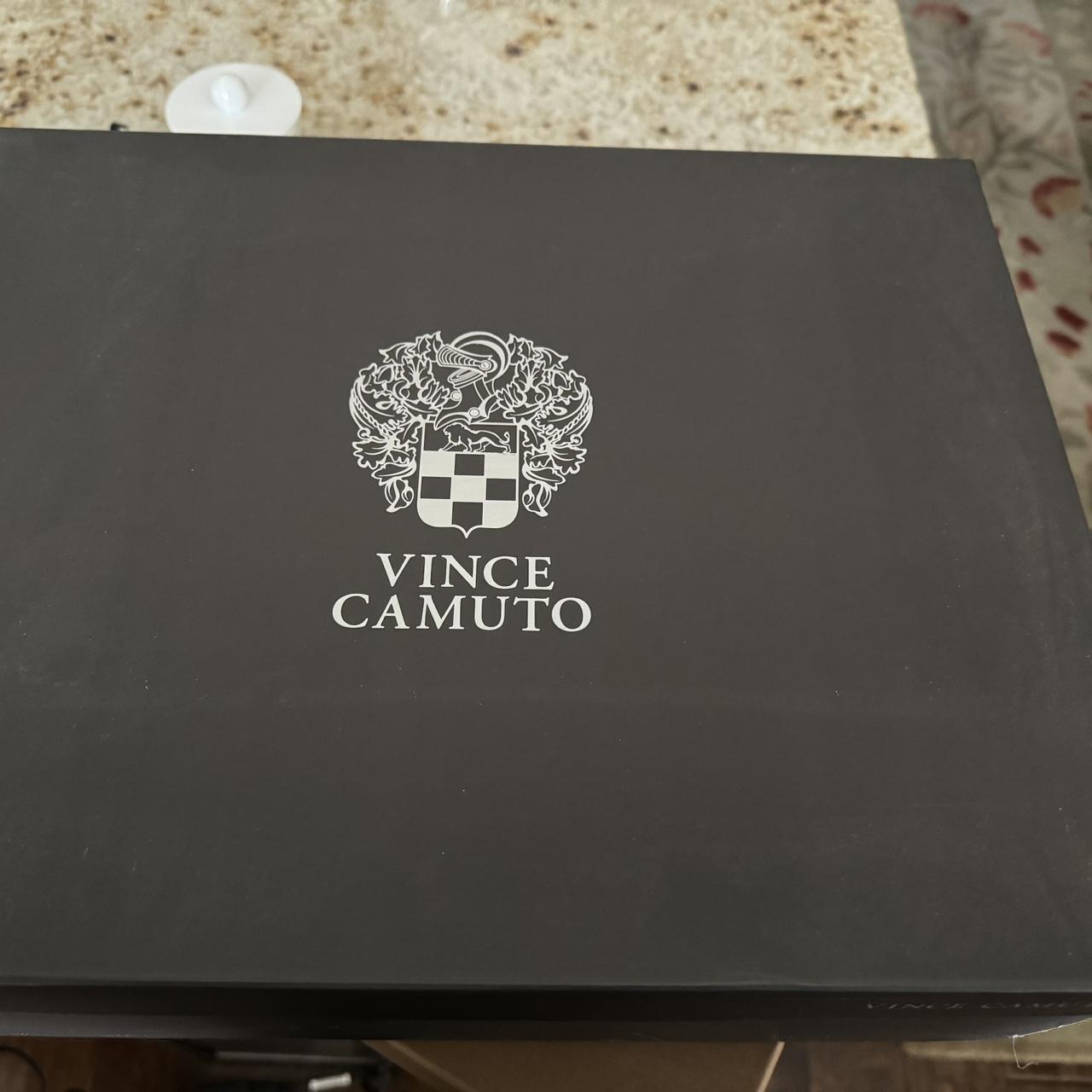 Vince camuto store waldan