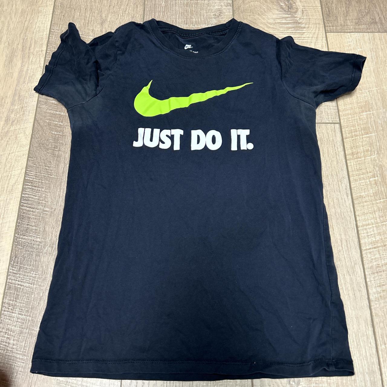 Black and neon green nike shirt best sale