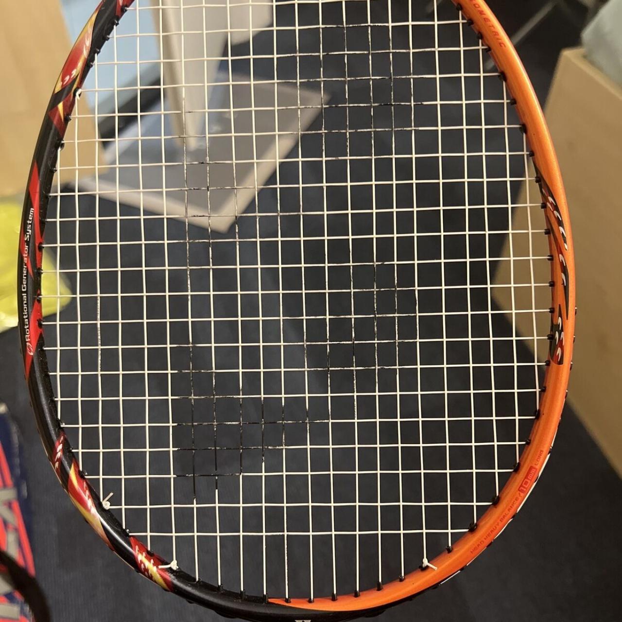 YONEX ASTROX 99 4U G6 サンシャインオレンジ Yonex Astrox 69 Sunshine Orange AX69 Badminton Racket (4U-G5)