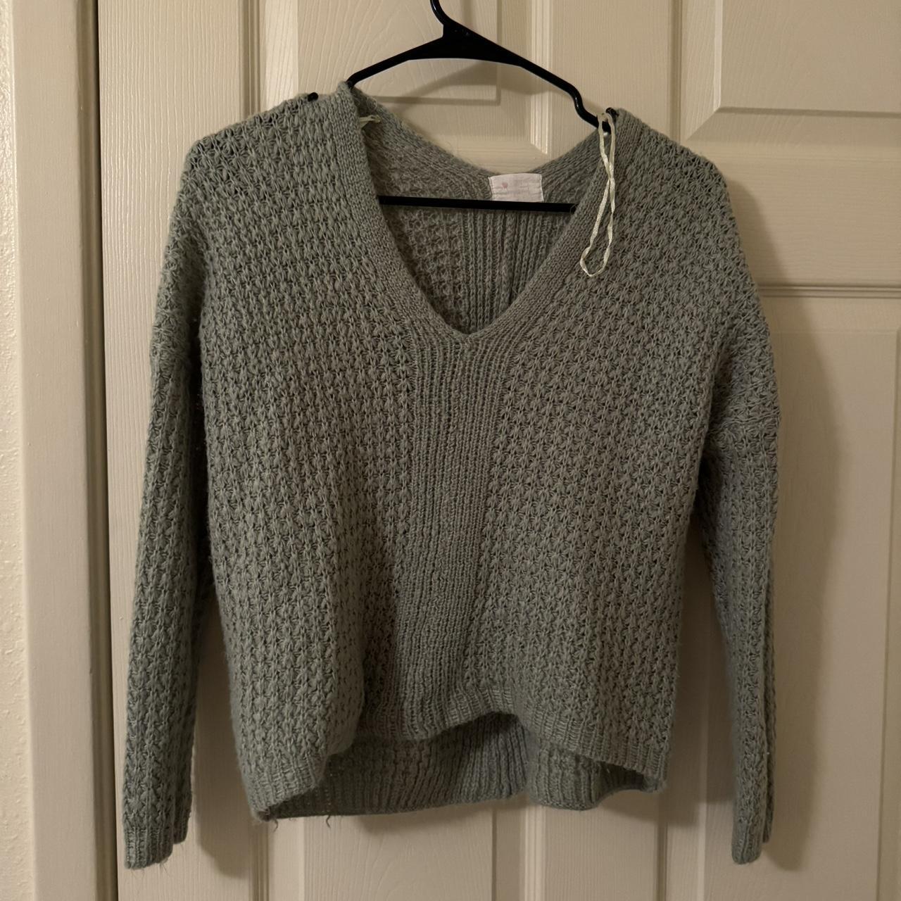Sage green sweater from forever 21 - Depop