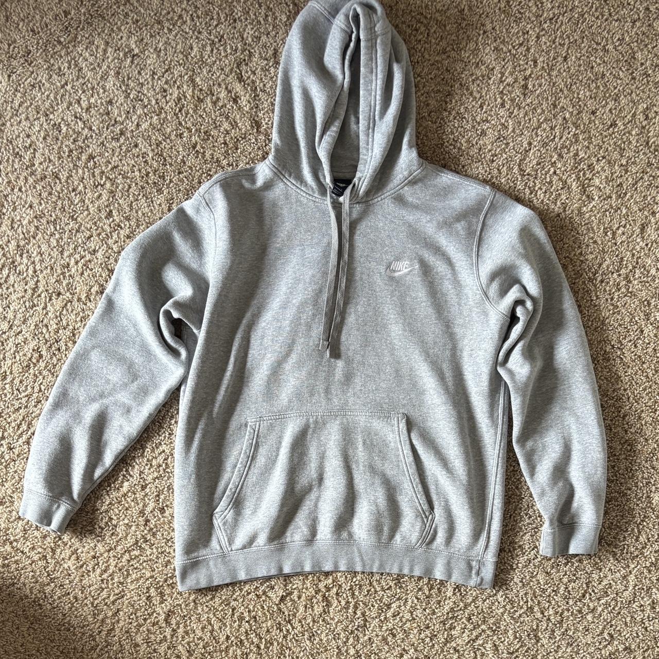 Light Grey Nike Hoodie SIZE: L L: 24.5in W:... - Depop