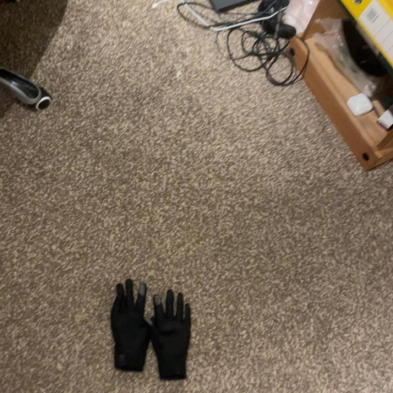 hyperwarm gloves nike