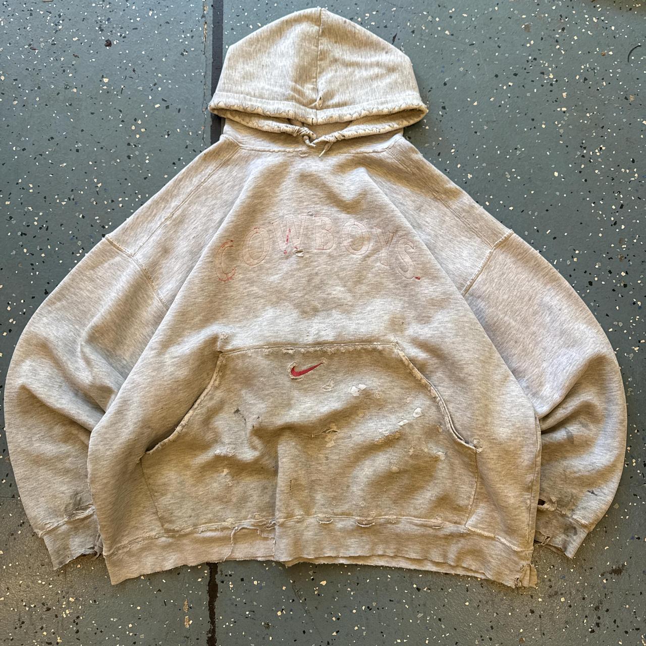 item listed by lizzyvint74