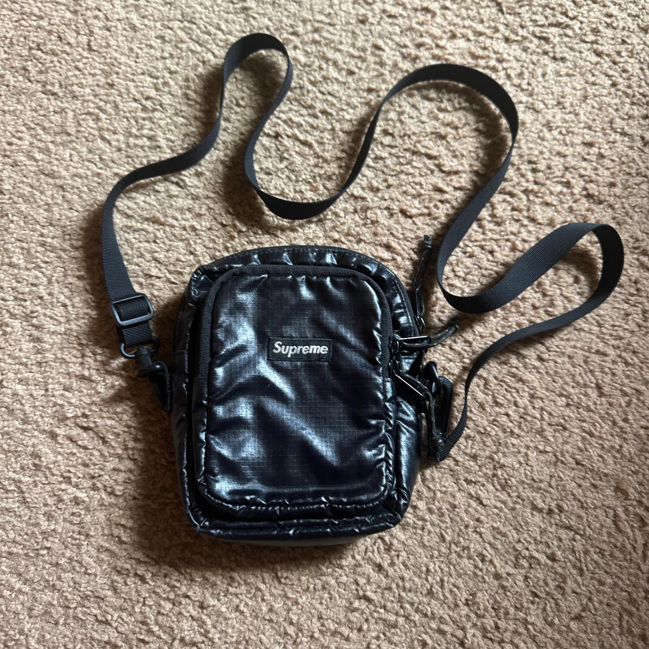 item listed by lizzyvint74