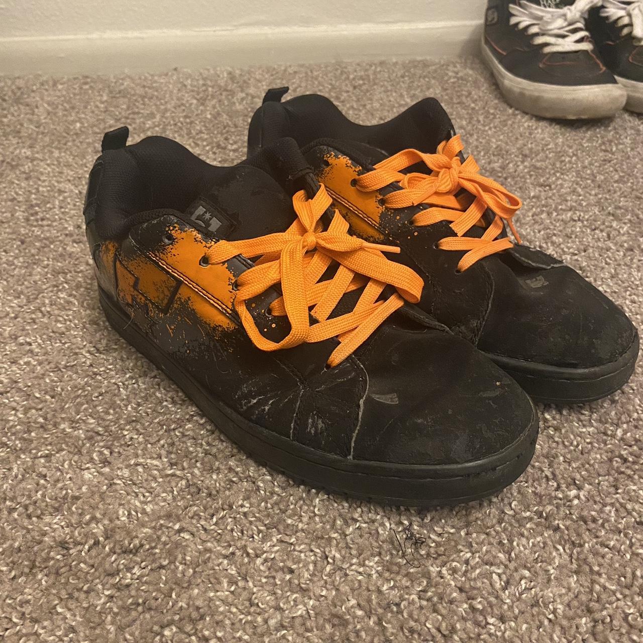 Orange and black dc graffik SE shoes Really... - Depop