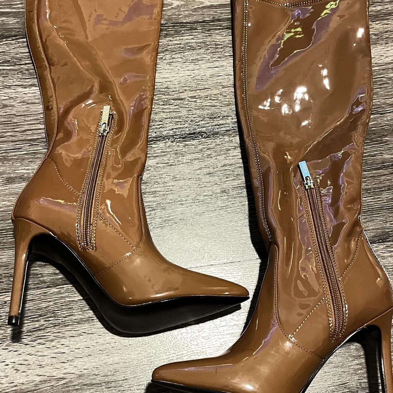 Guess Women's Patent Leather Bowey