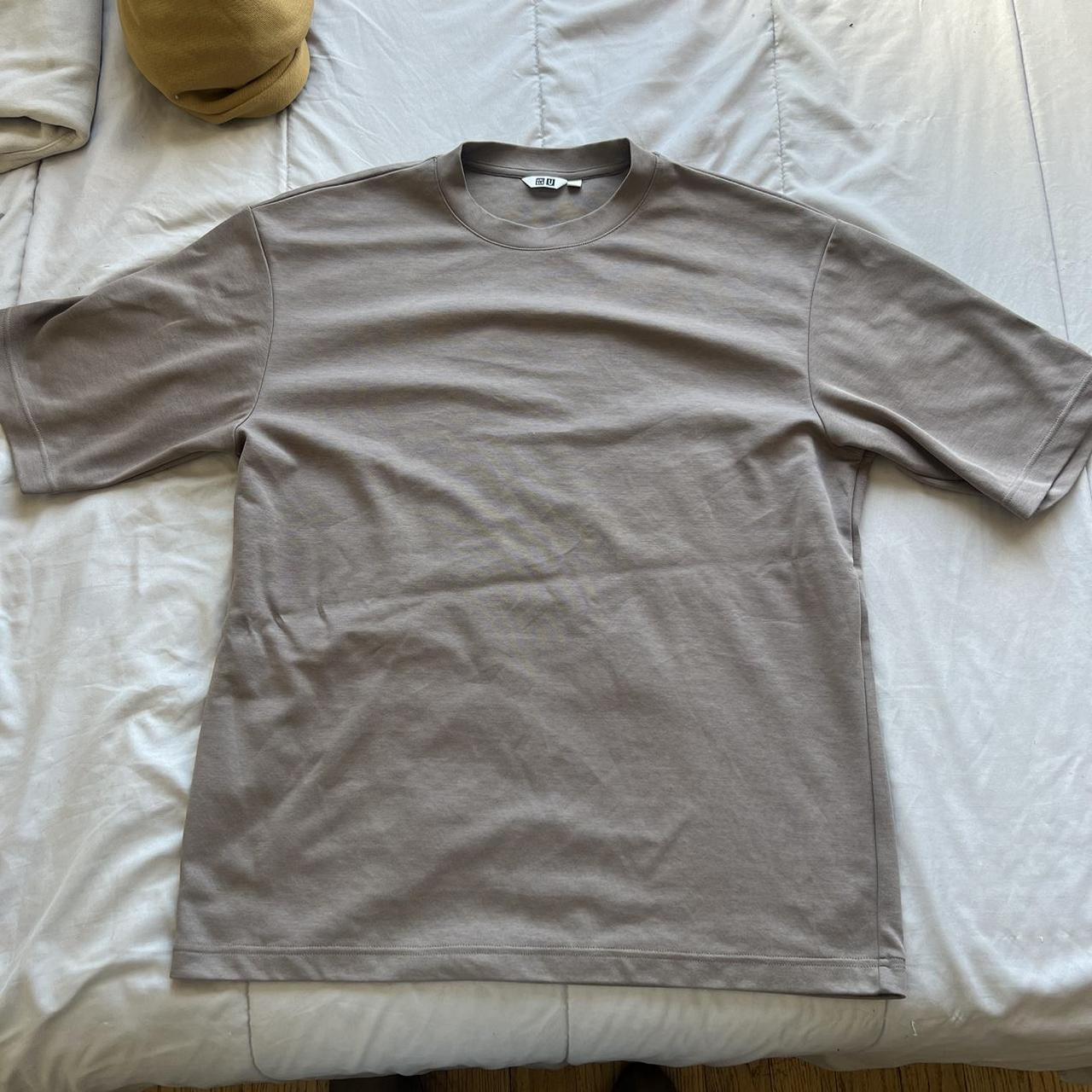 UNIQLO — U Airsm Oversized Tee - Depop