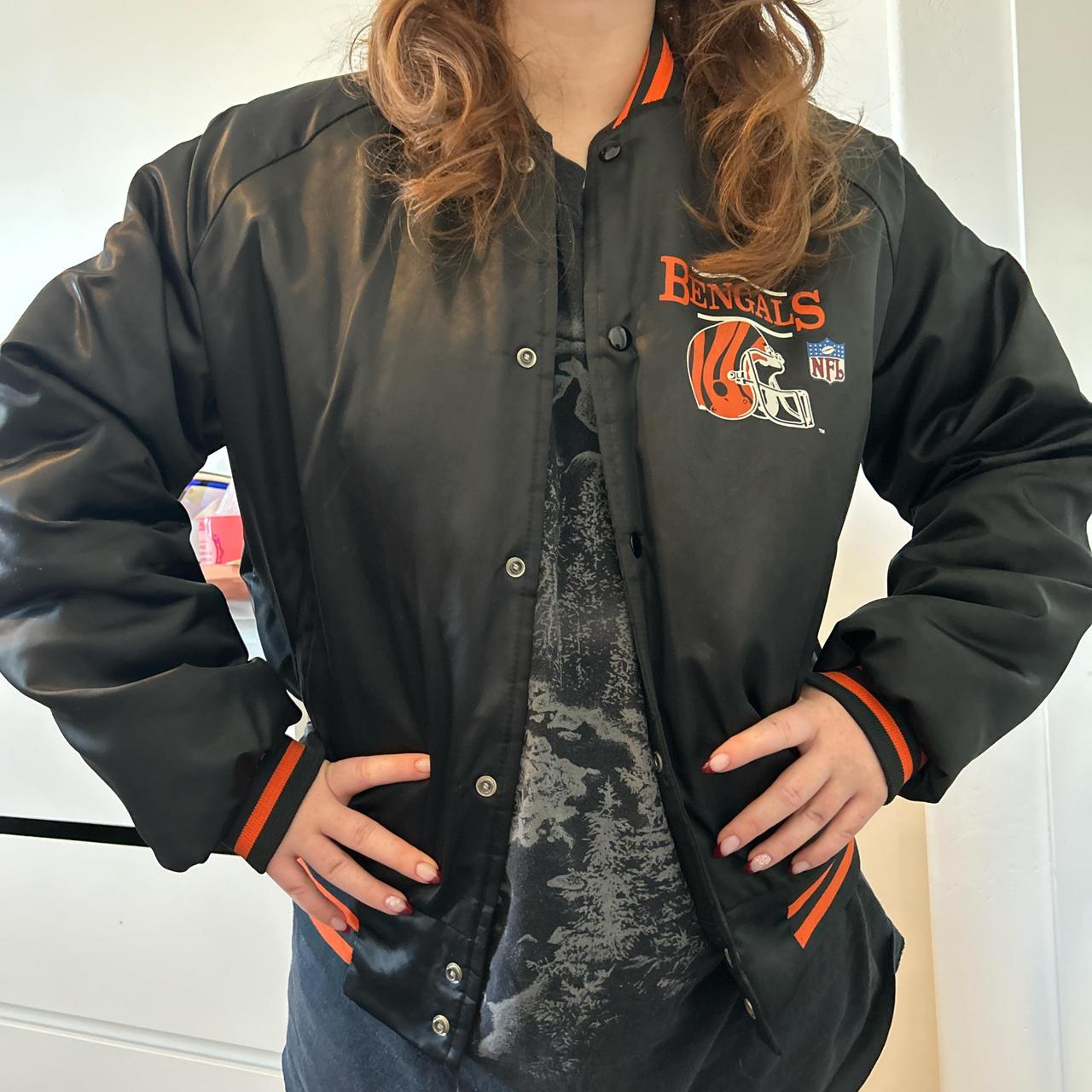 Vintage chalk line store bengals jacket!