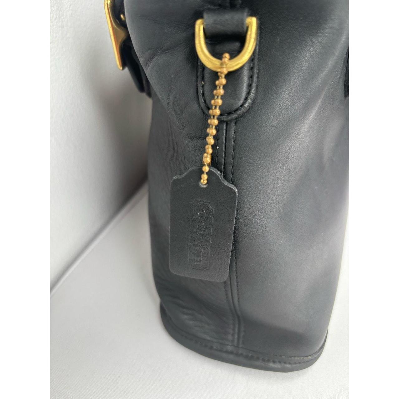 COACH E05Q 8K10 Coach Hobo Signature Purse | Depop