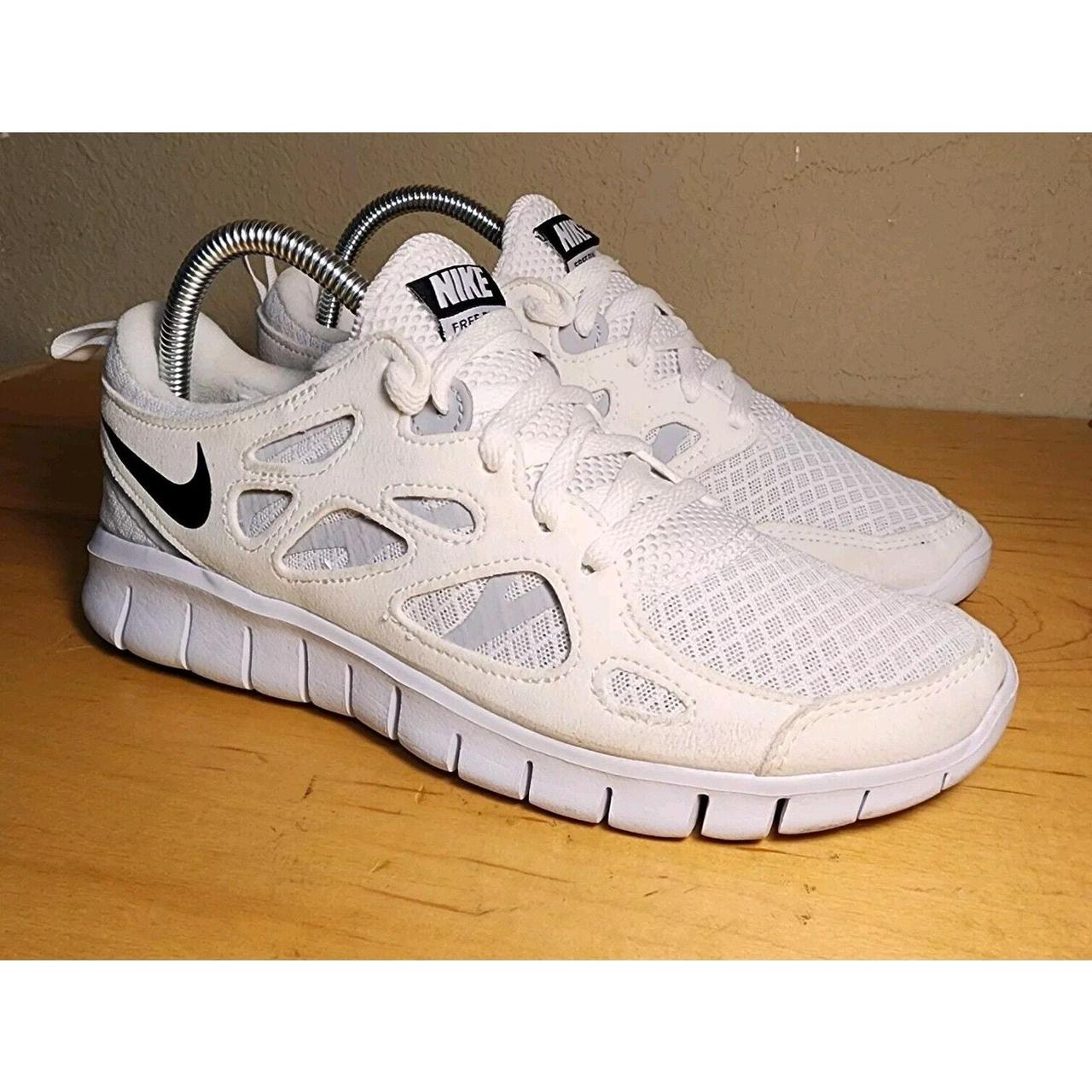 Nike Free Run 2 GS Running Shoes White Black 6. Depop