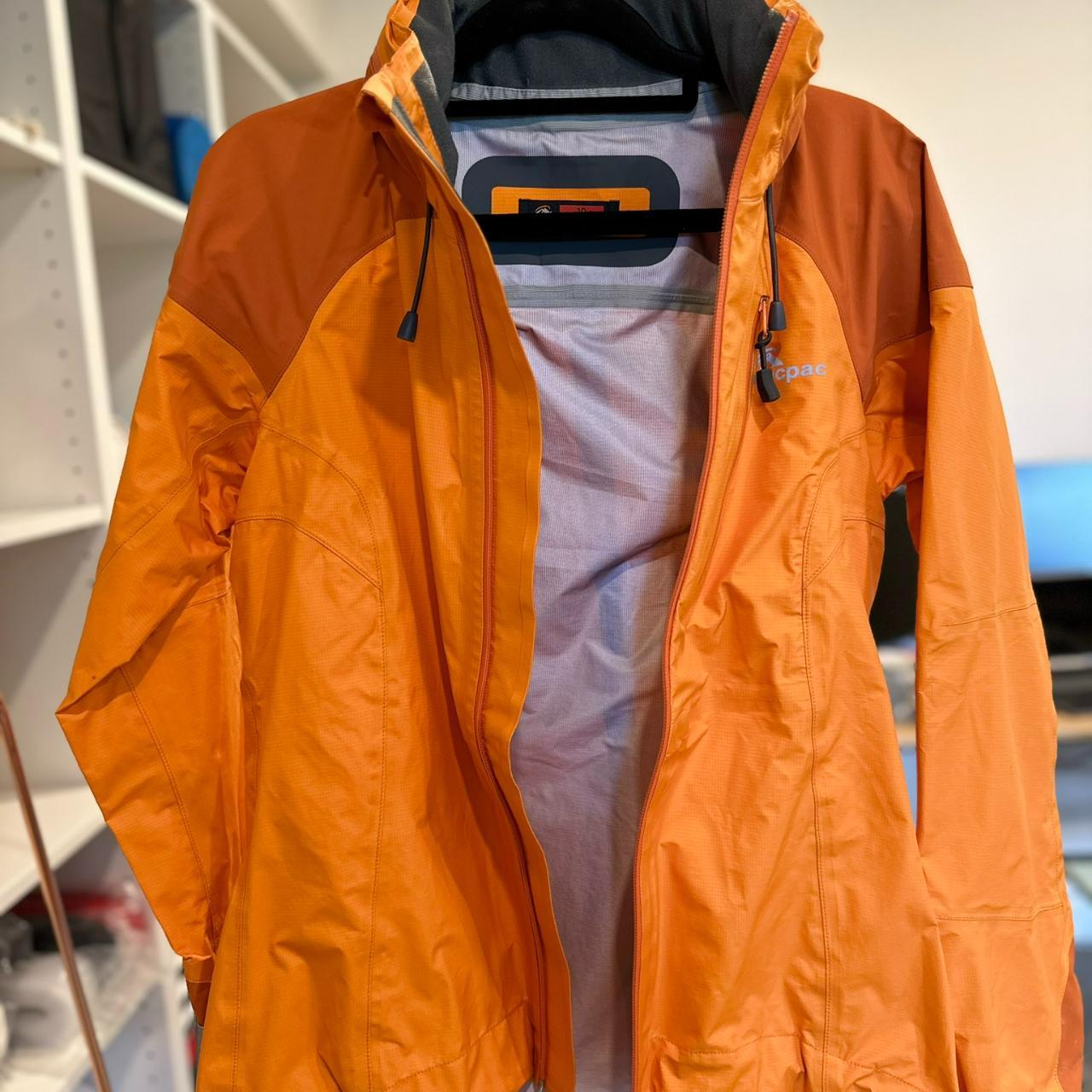 Macpac tempo rain jacket Size AU 10. Worn once and... - Depop