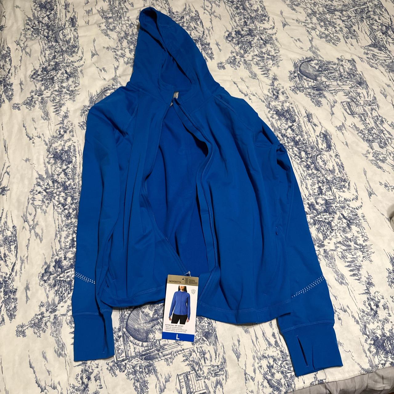 item listed by jaygraceapple