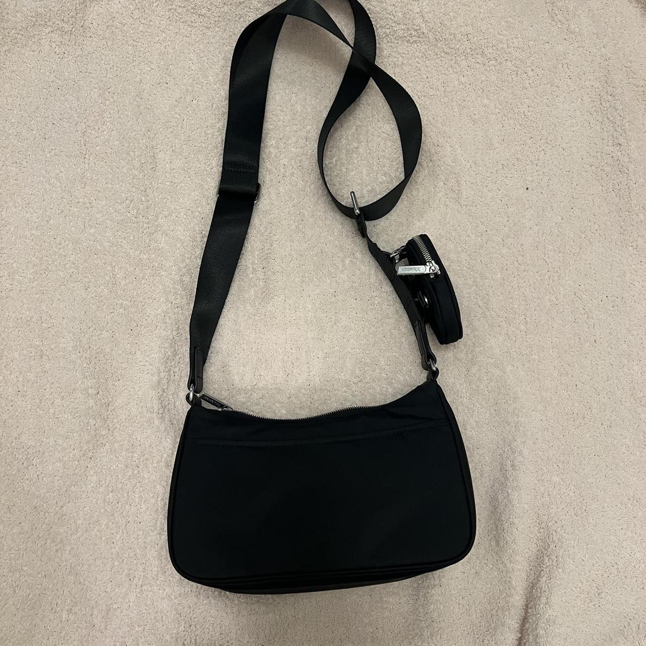 Lululemon crossbody with nano pouch New without... - Depop