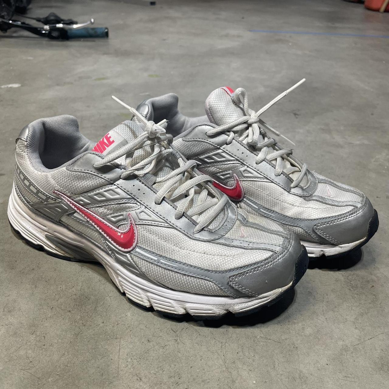 Nike Men's Sneakers Grey/White US – vintage nike shoes