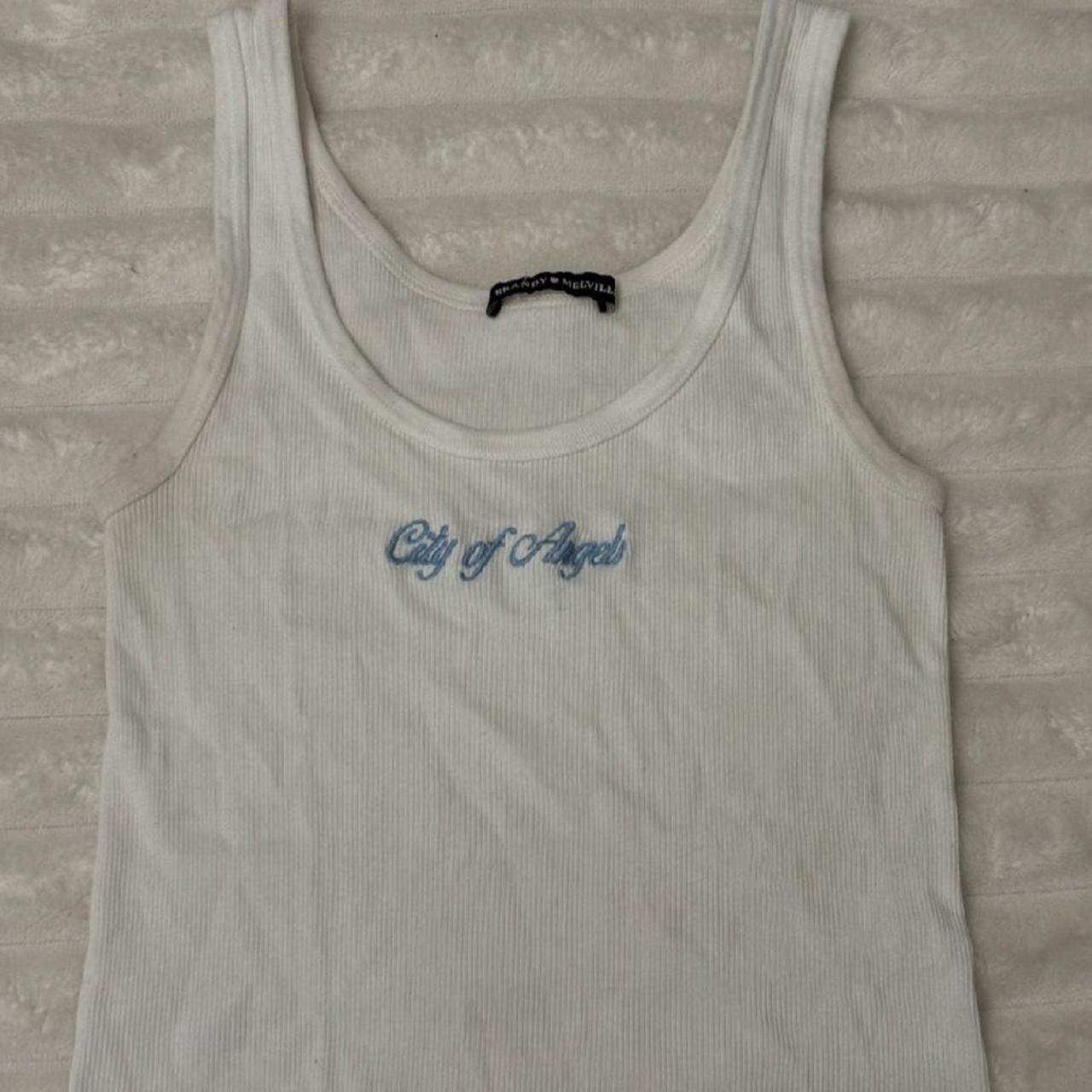 item listed by ellevo