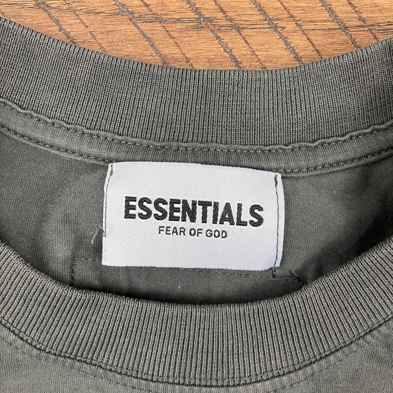 ESSENTIALS fear of god tee Women’s S - Depop