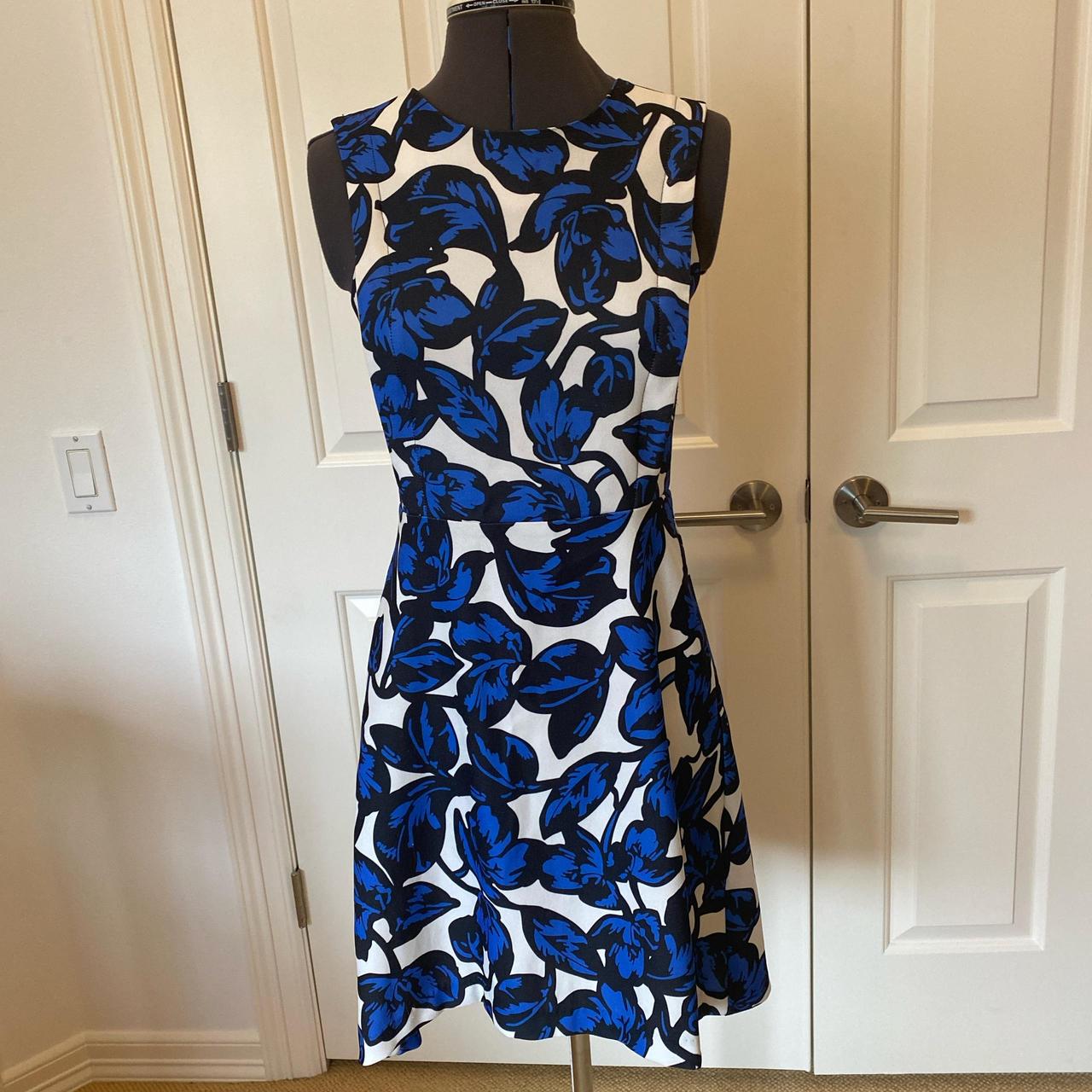 Banana Republic blue leaves print summer occasion