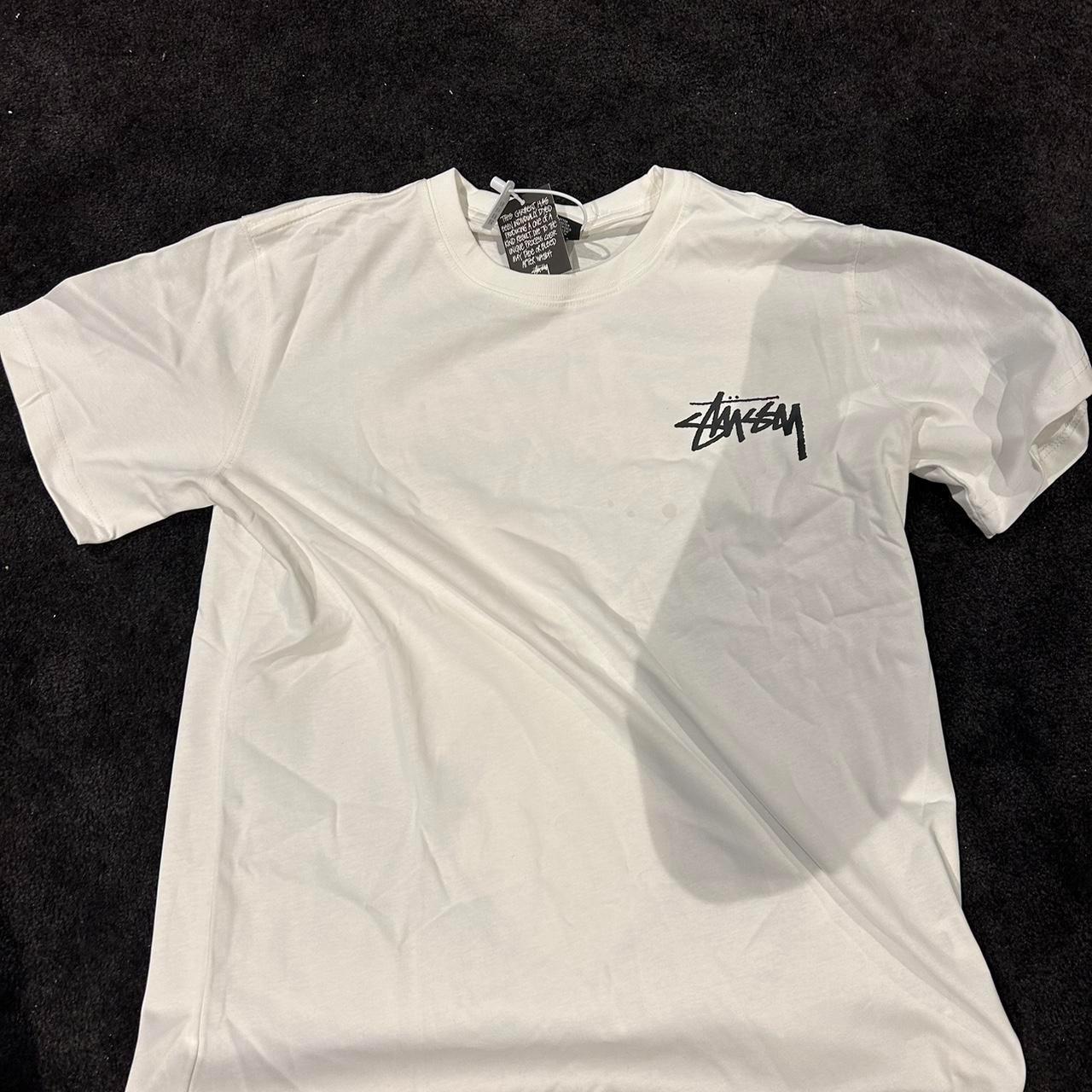 Stussy men's white t-shirt - Depop