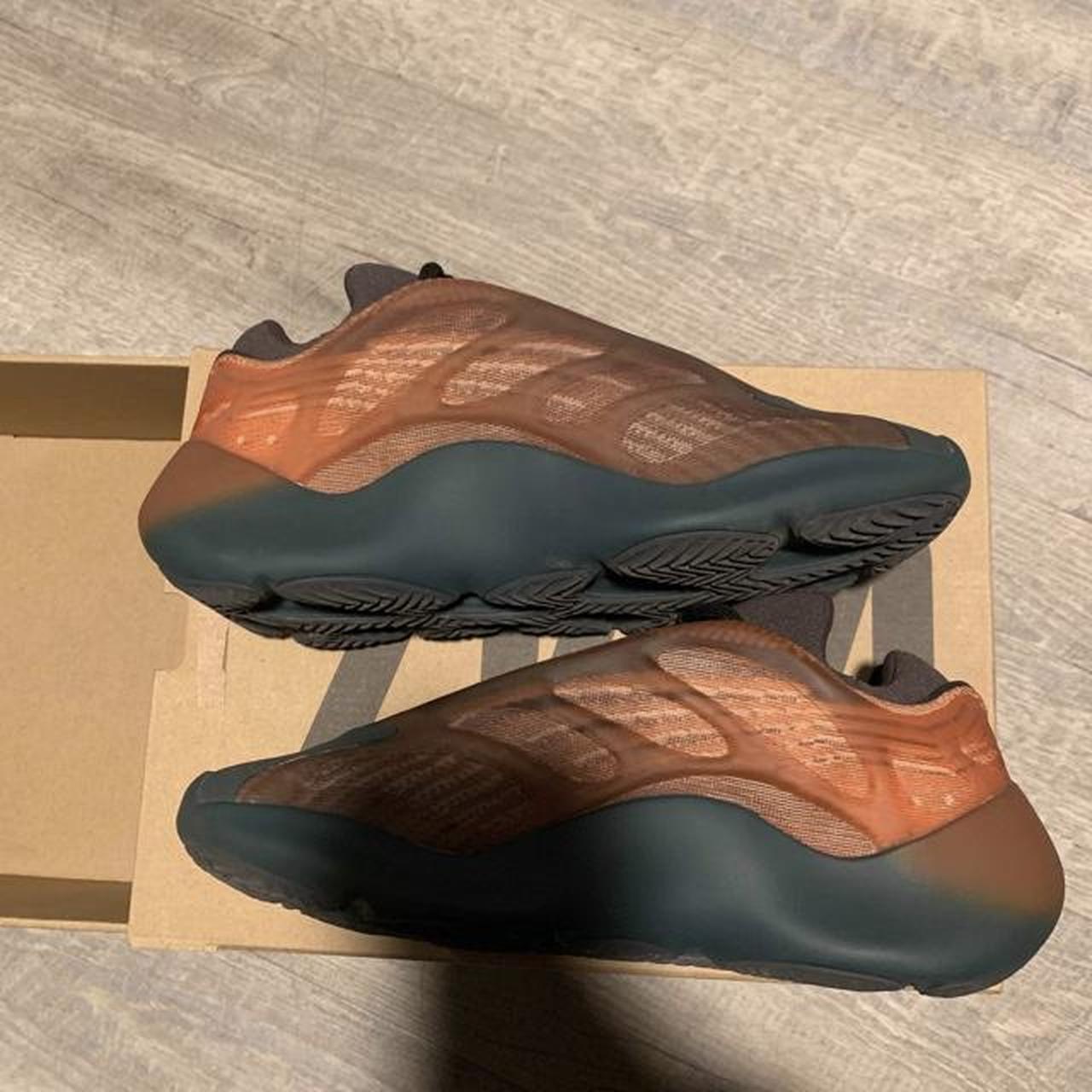 yeezy 700v3 brown