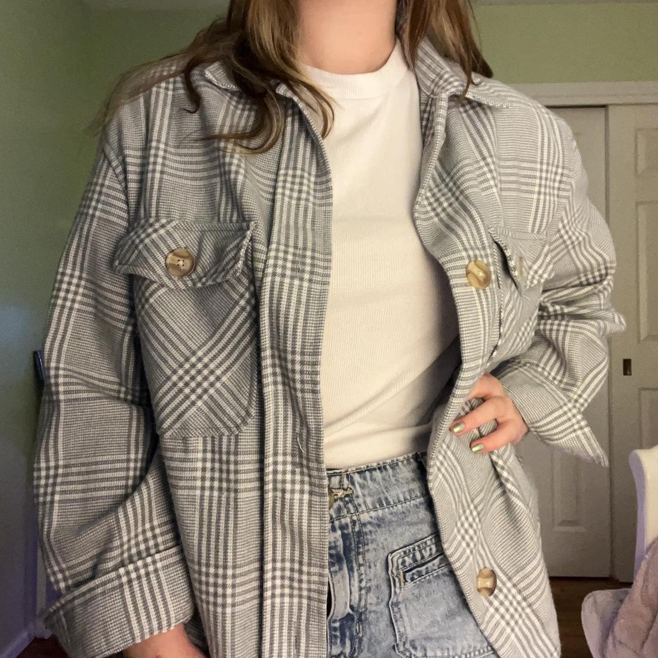 item listed by gabithriftss