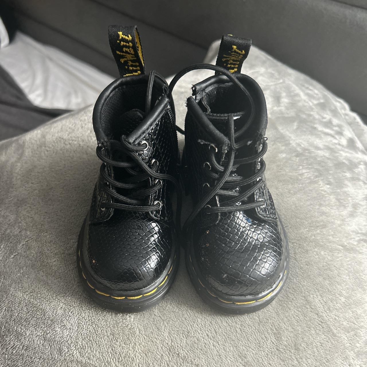 Dr martens size 4 black best sale