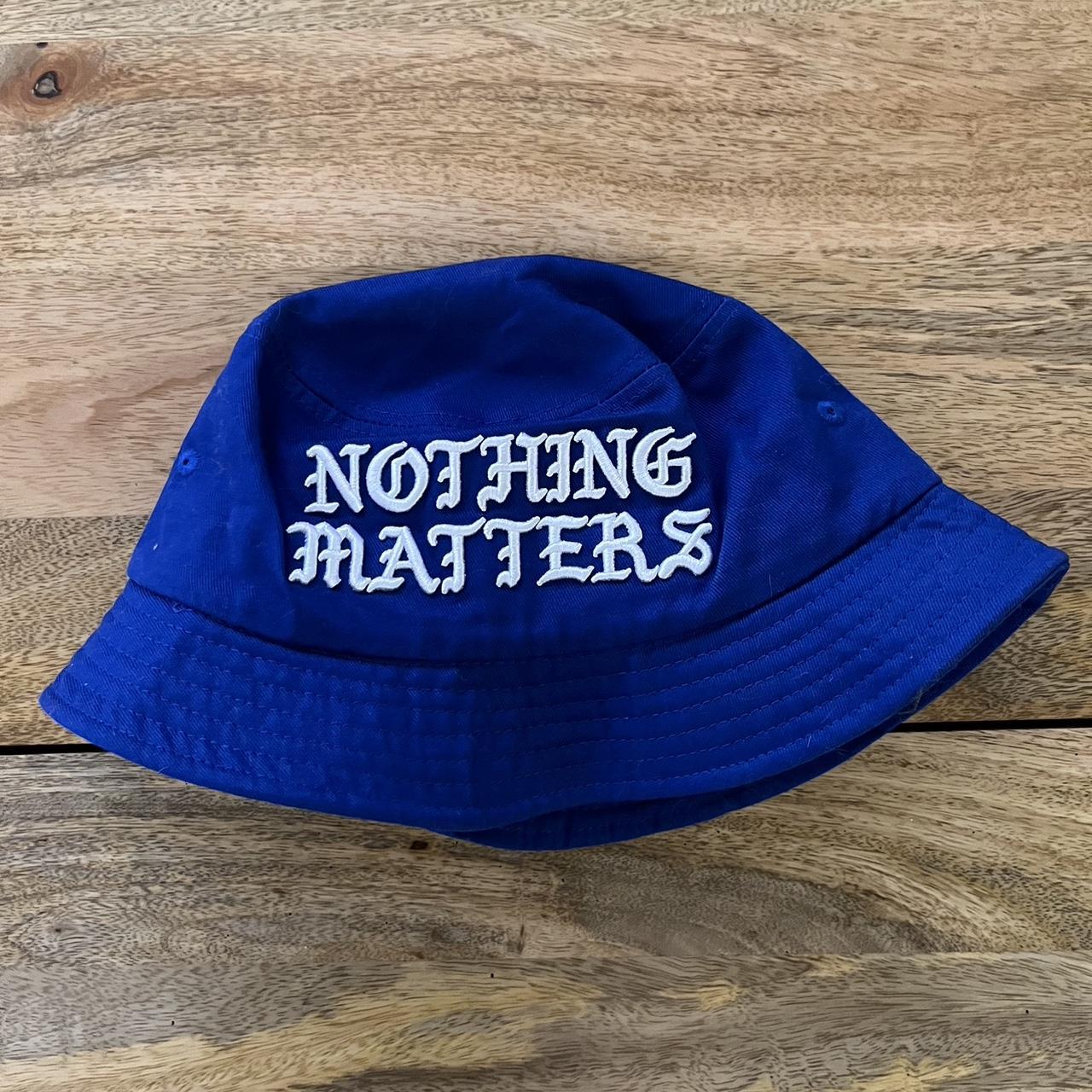 Barstool store bucket hat