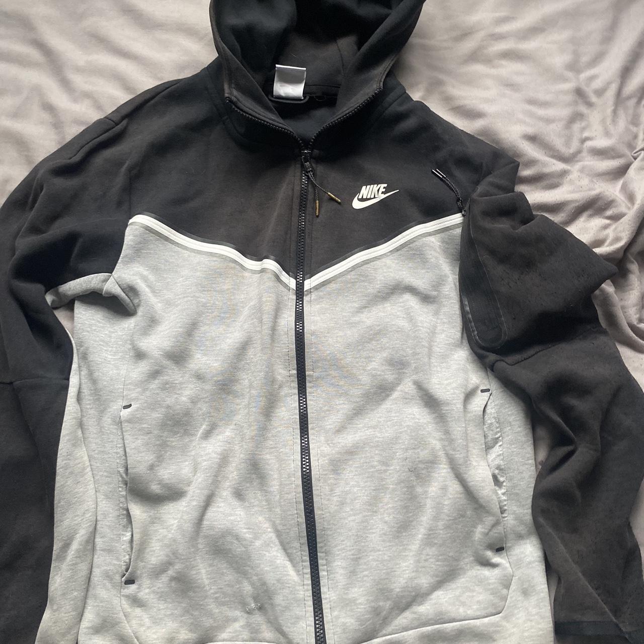 nike tech fleece senior