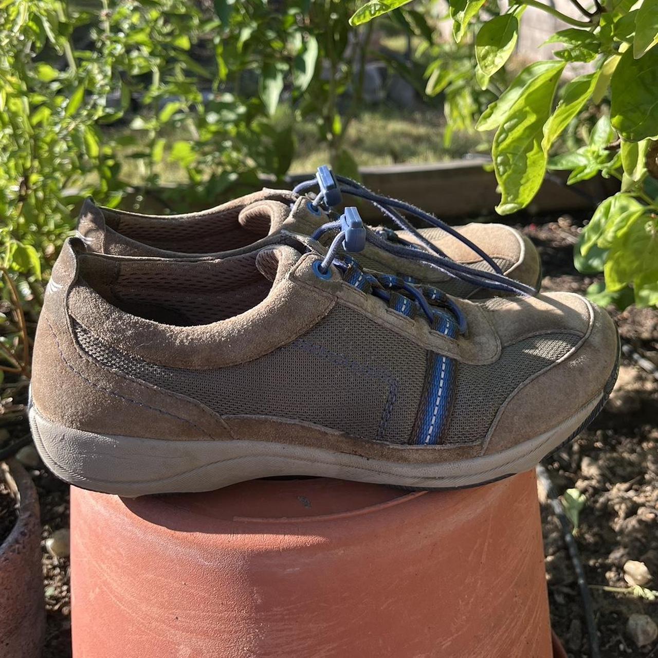 Dansko Helen casual sneakers in taupe suede w Depop