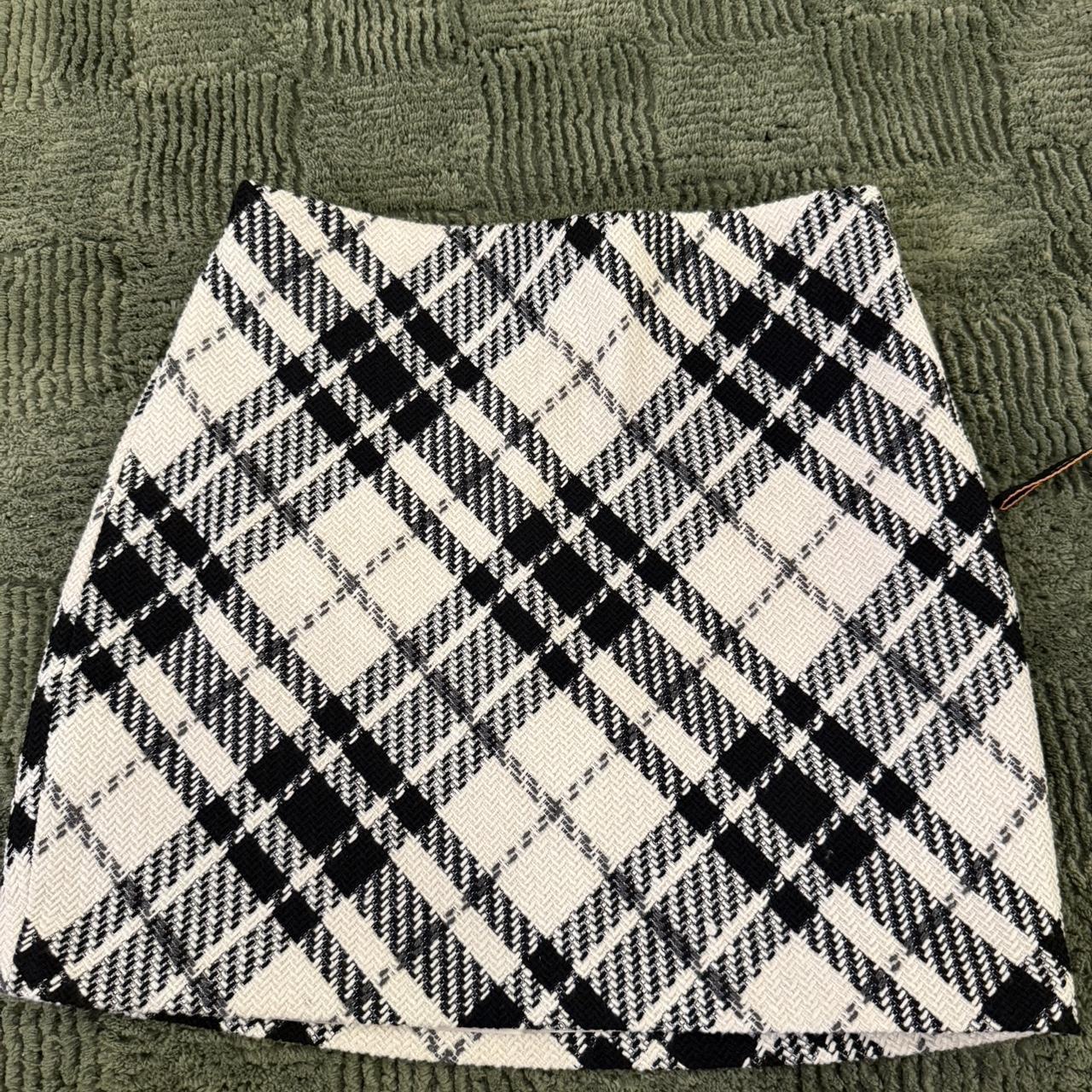 item listed by anuujinb78