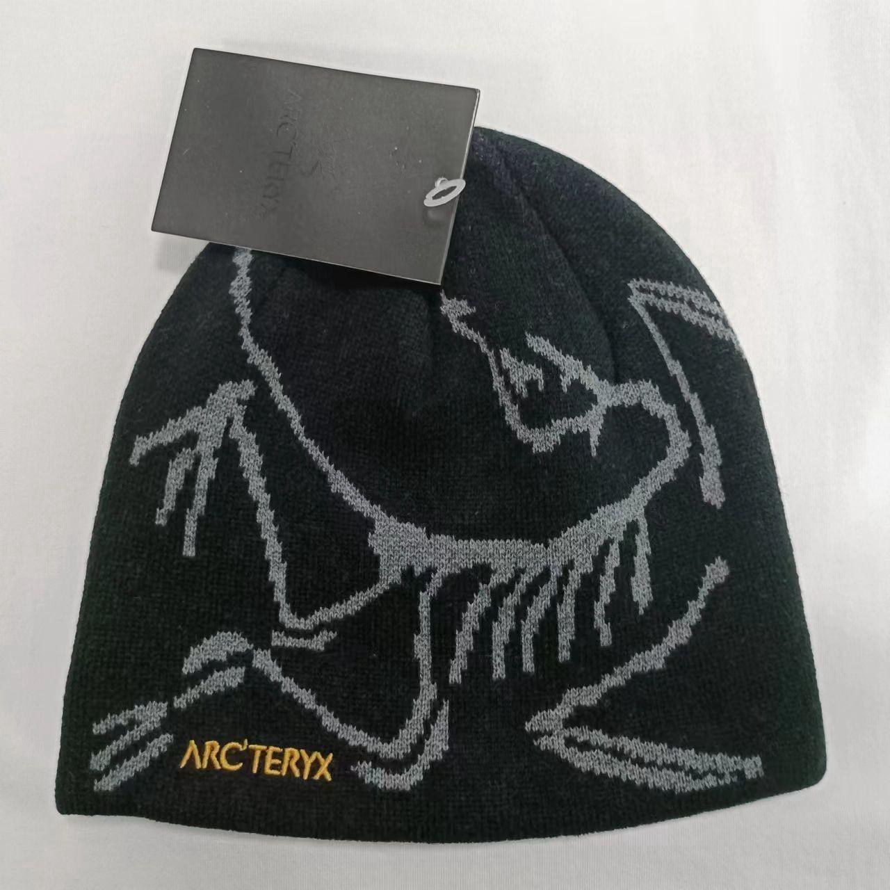 Arc'teryx Knit Hat Never used #Hat #Black Beanies - Depop