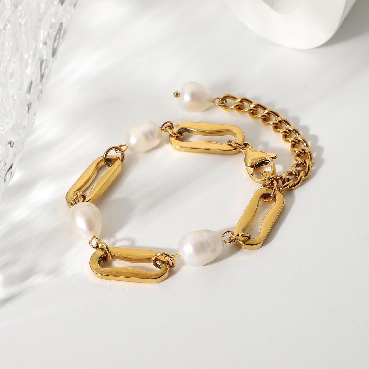 item listed by smilepearl