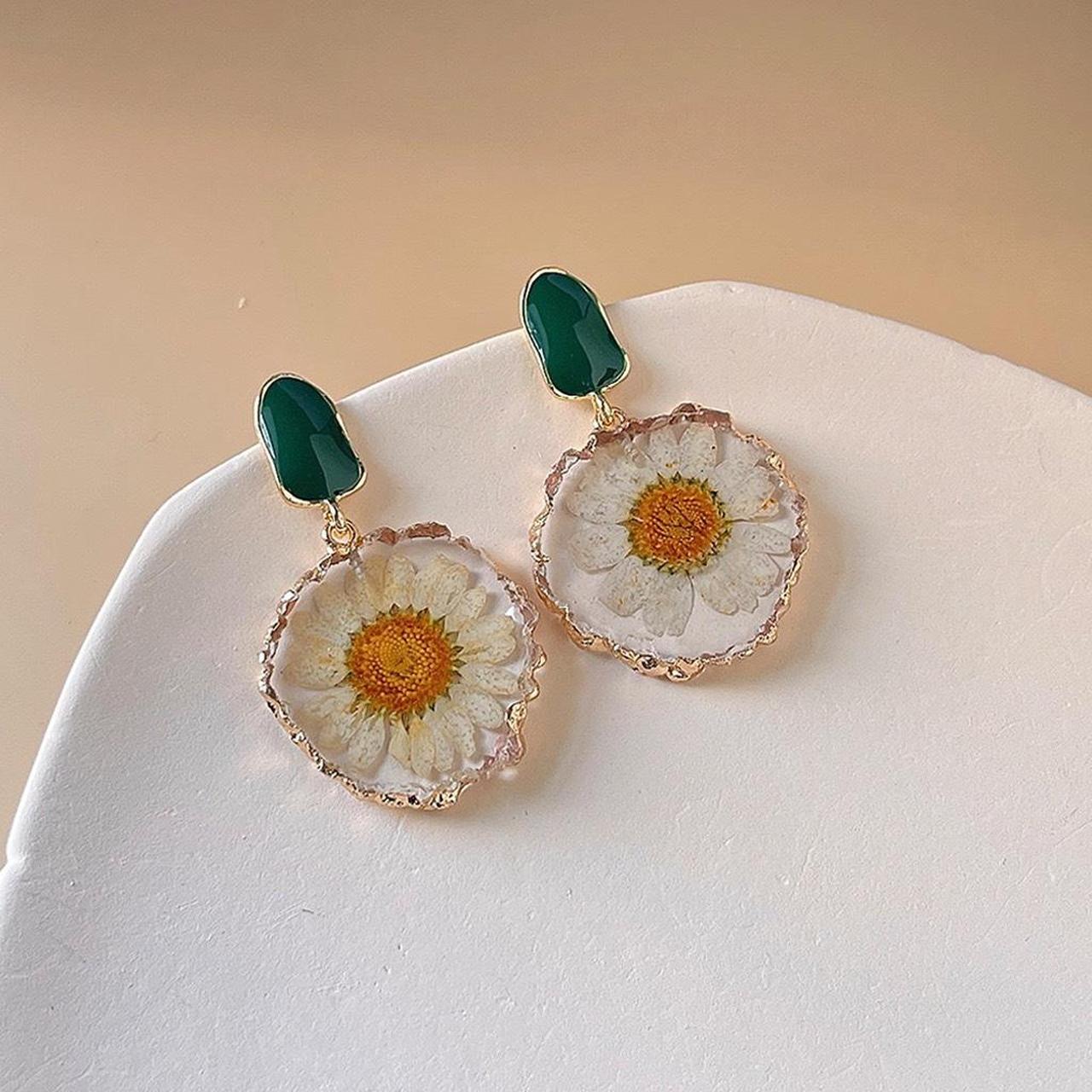 item listed by smilepearl