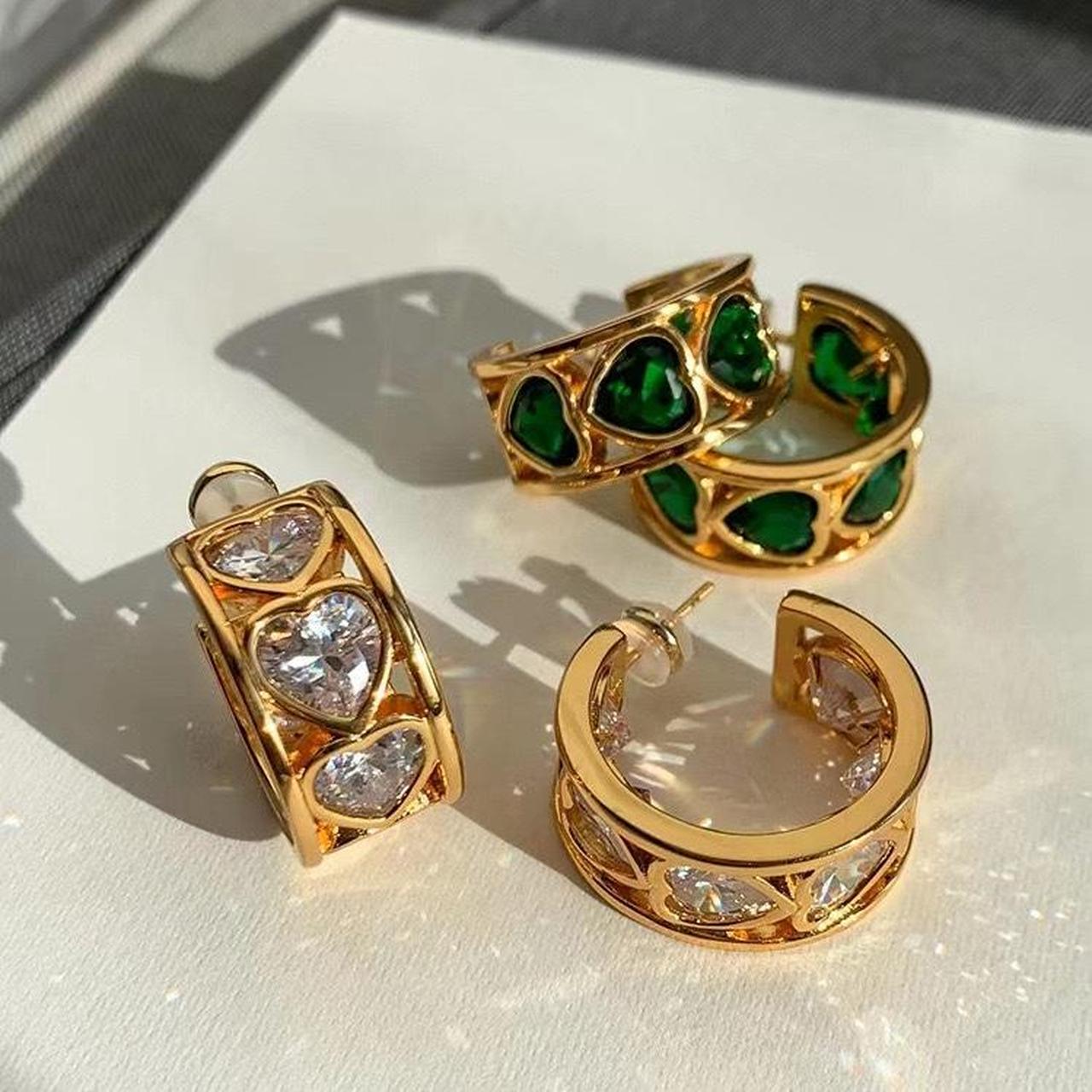 item listed by smilepearl