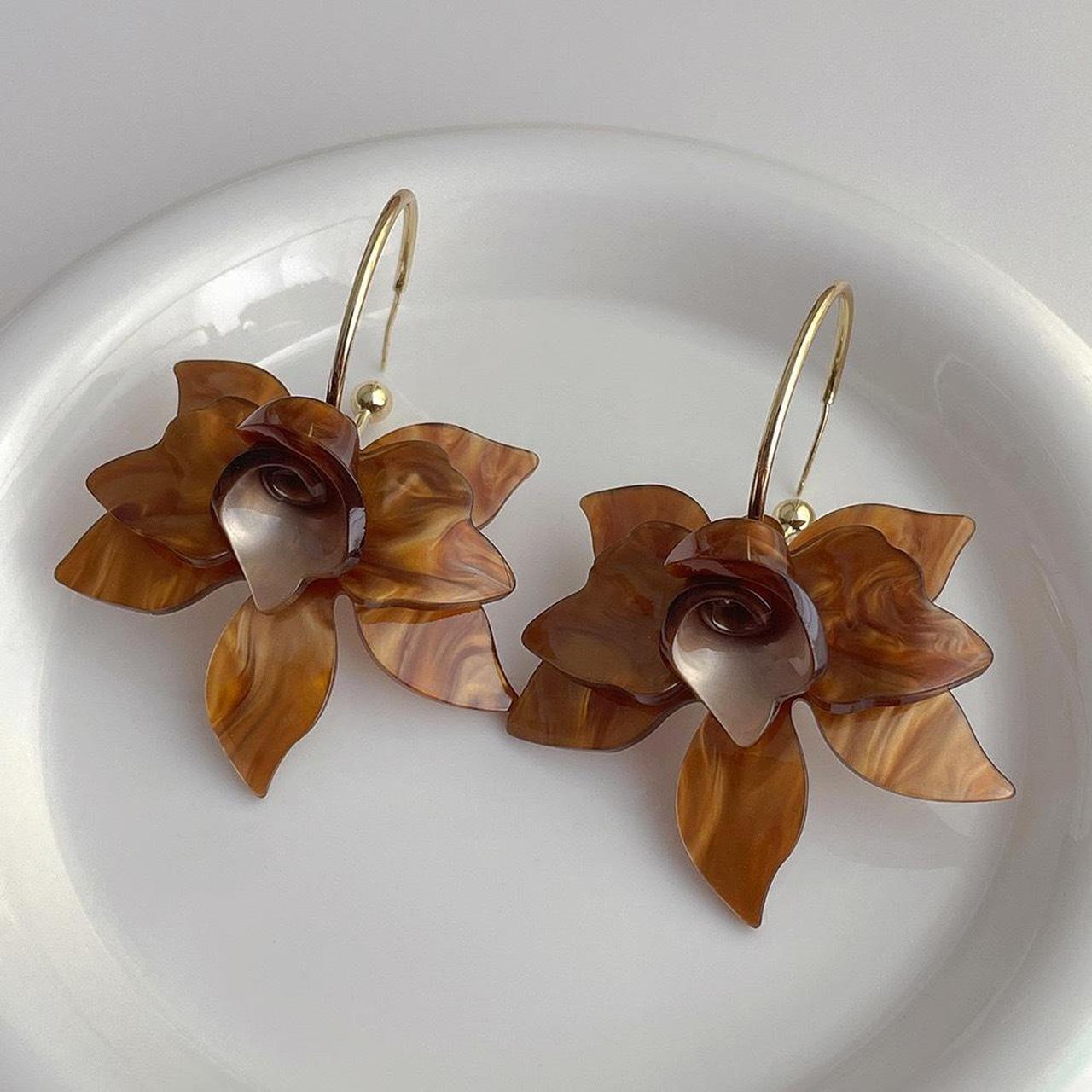 item listed by smilepearl
