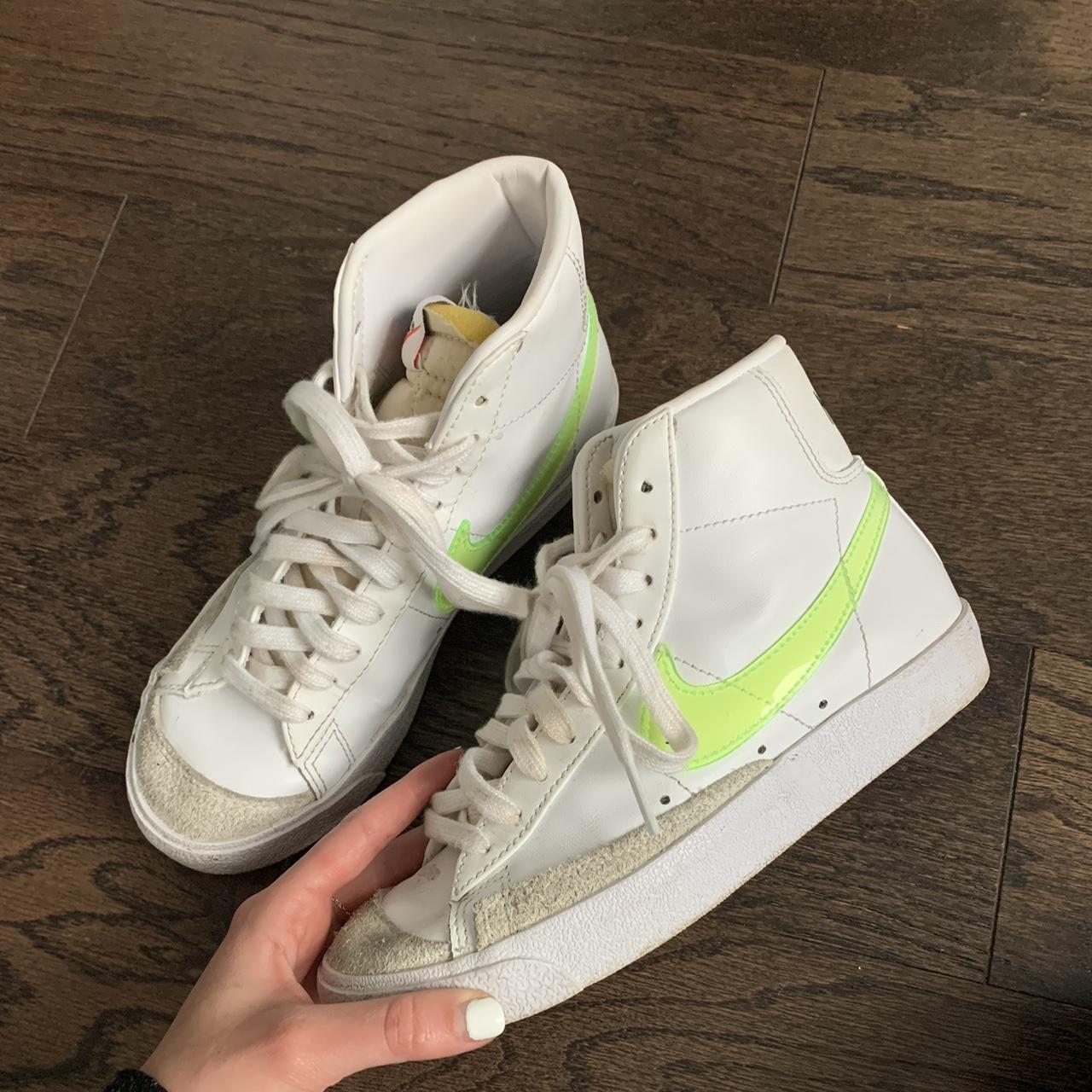 mens nike neon green shoes