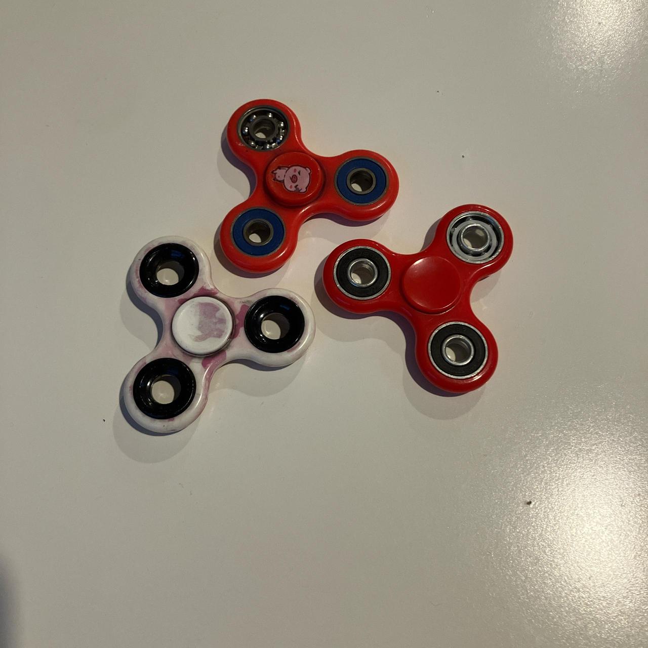 3 fidget spinners for $1 - Depop