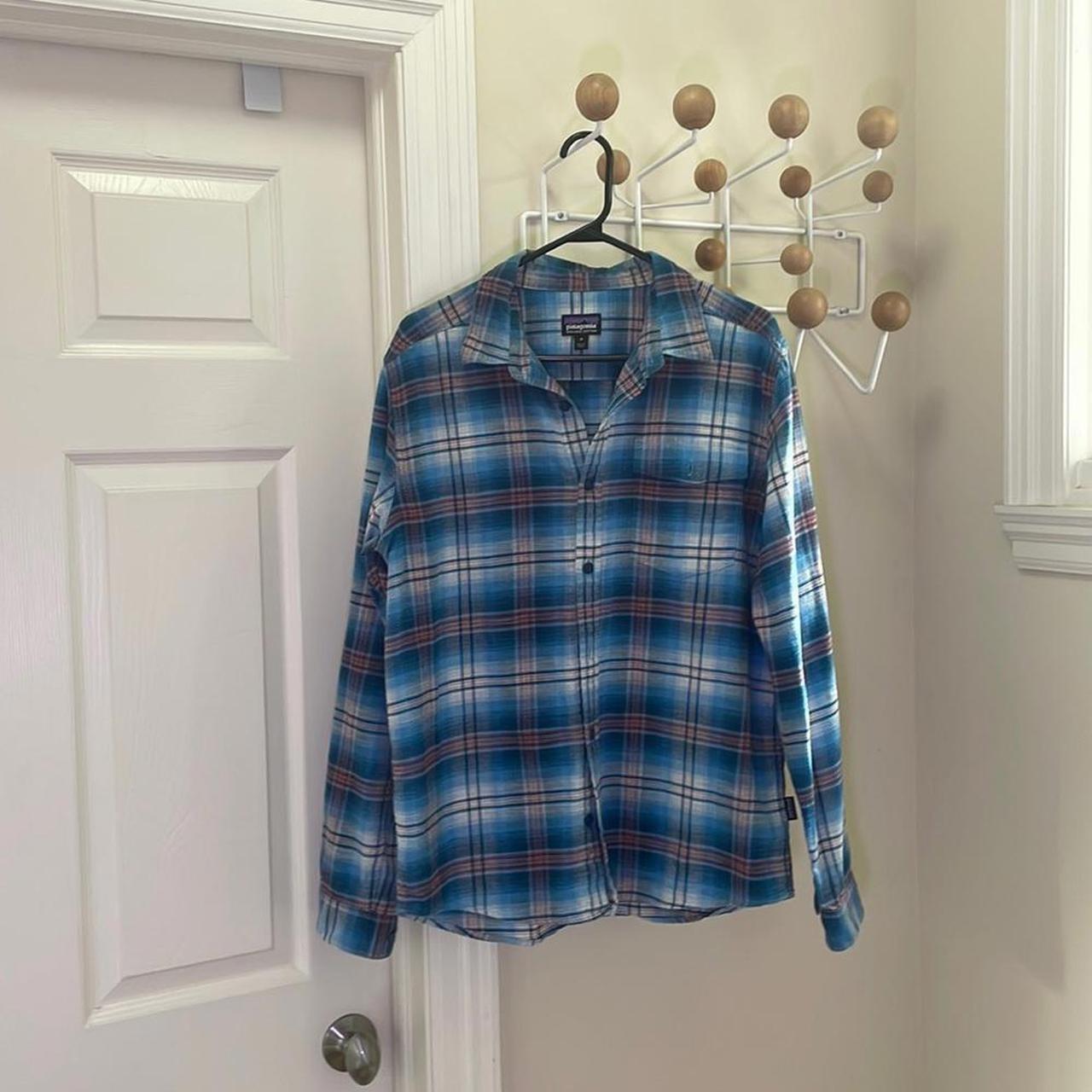 Measurements: Armpit to Armpit: 53cm Sleeve Depop