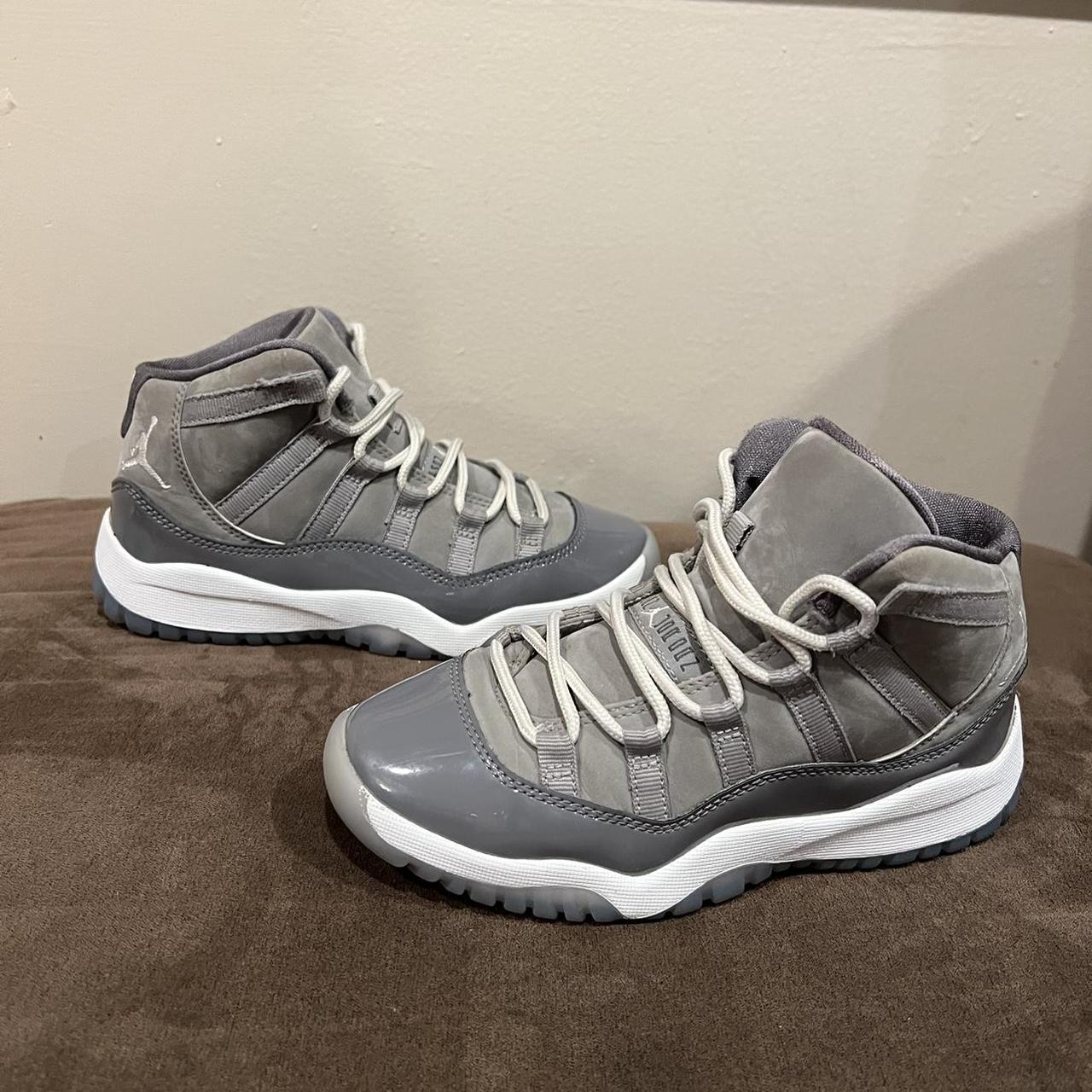 jordan11 grey