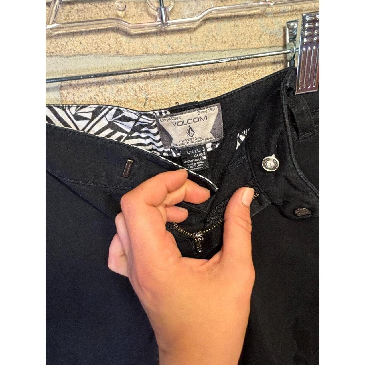 Volcom Women's Shorts - Black - 24 – VOLCOM Size … - image 3