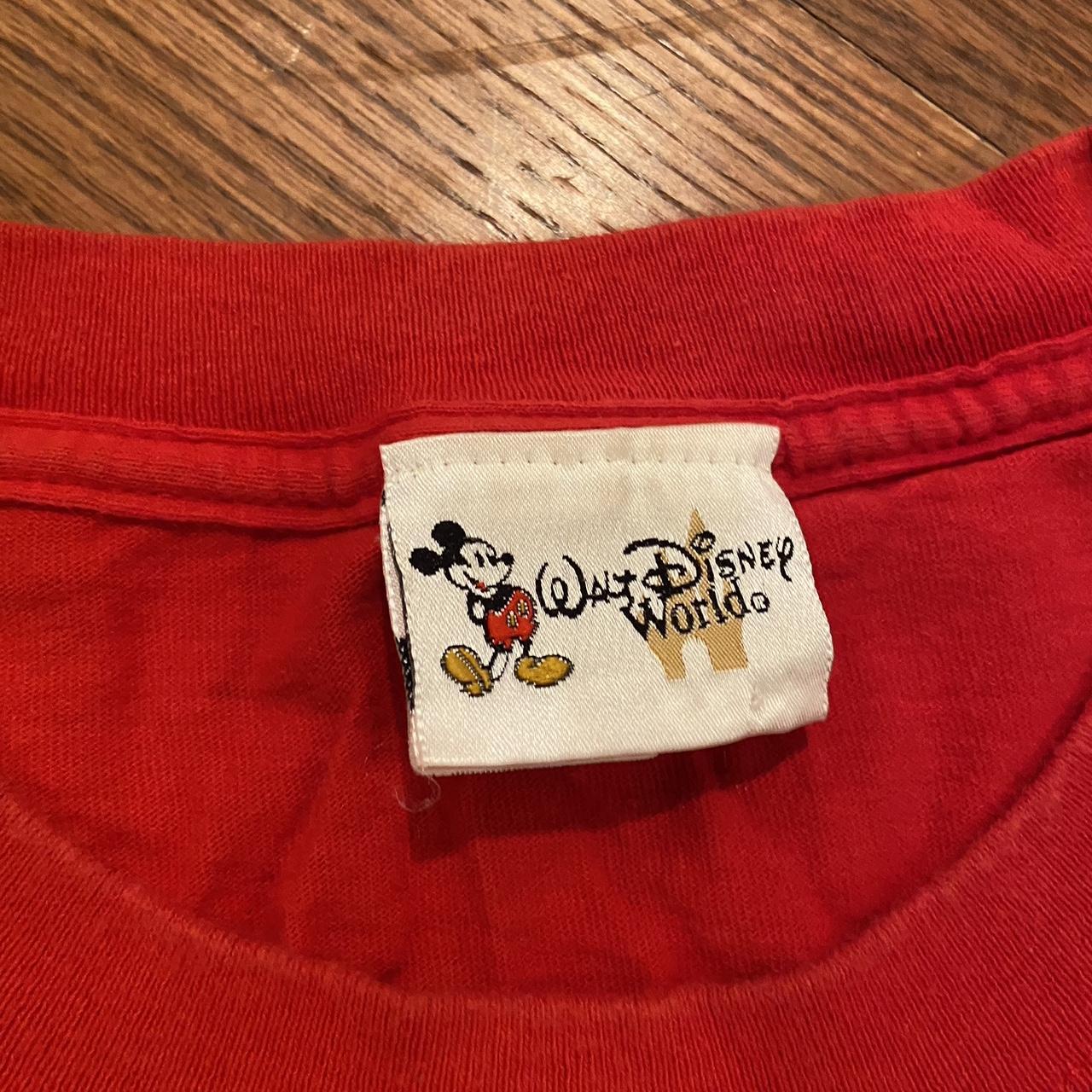 Vintage Walt Disney World Red T-shirt - Size L - Depop