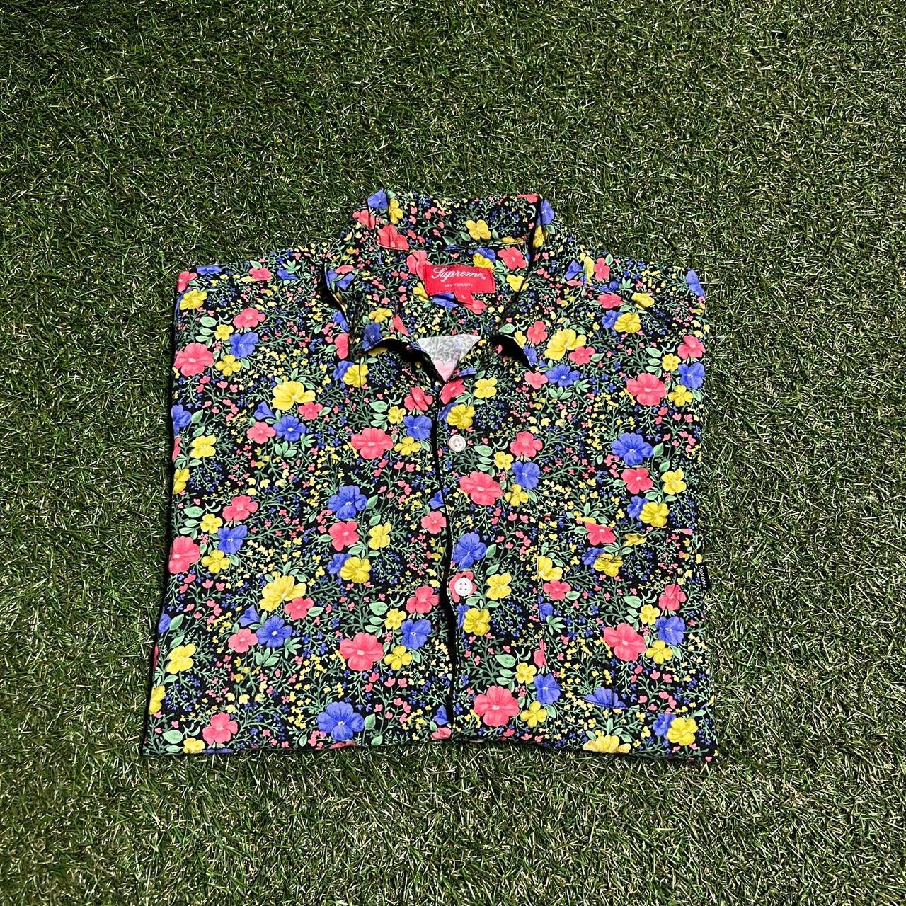 Supreme rayon-shirt - Depop