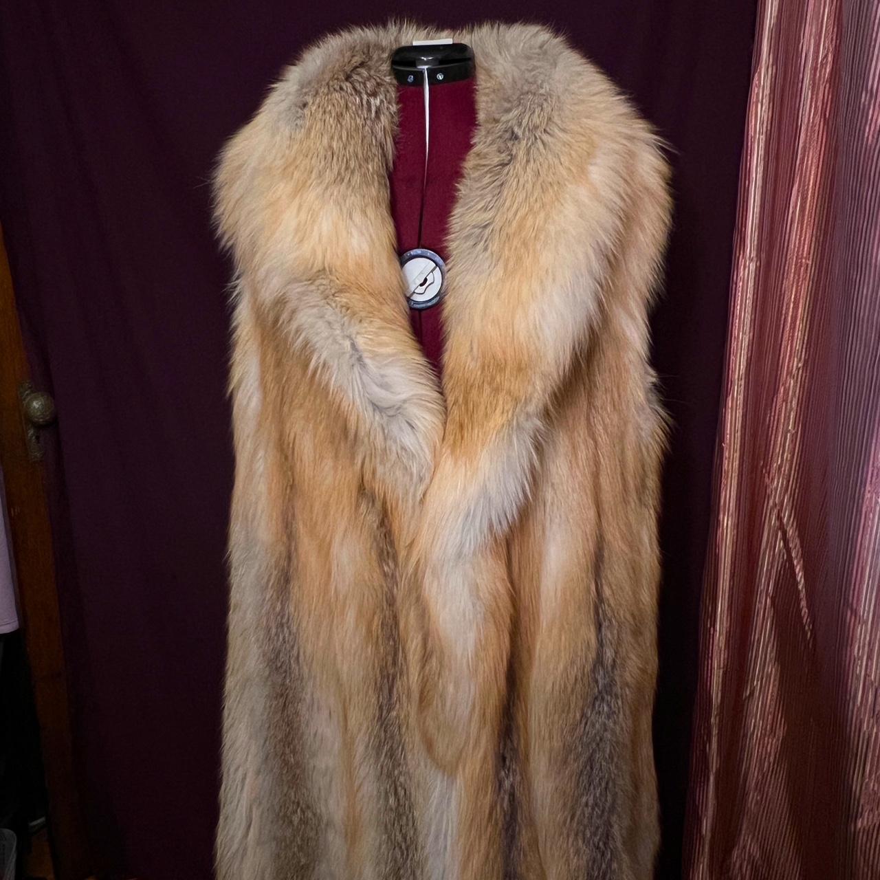 Treat Ürself fox fur coat 811GjScltkL.jpg