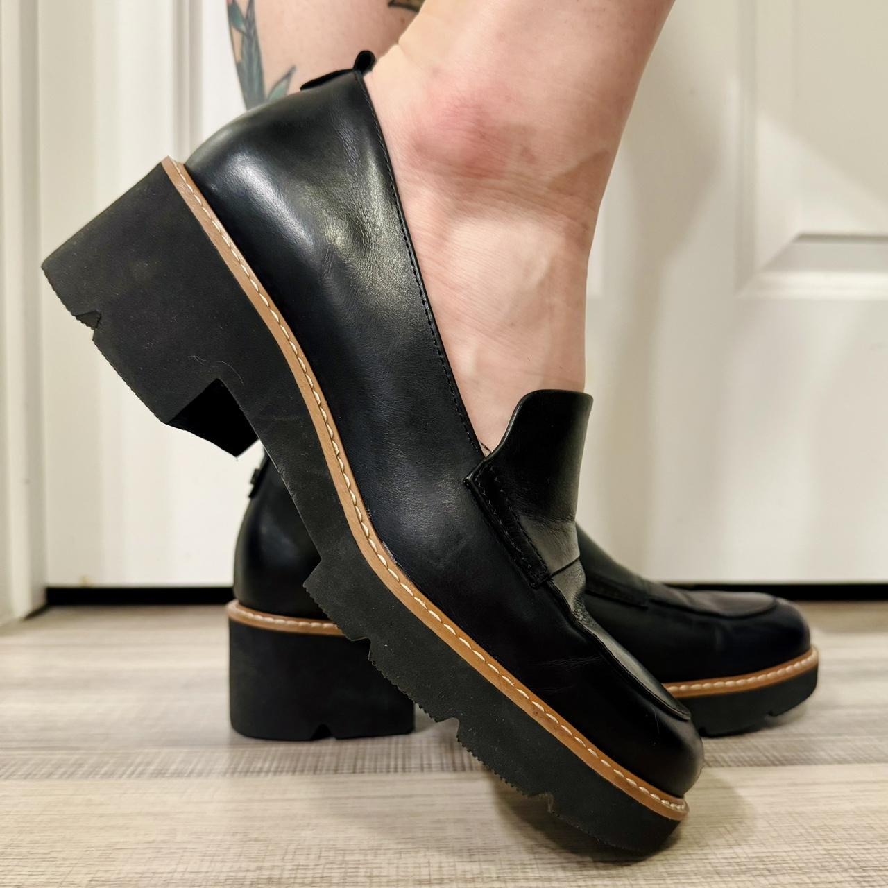 naturalizer black loafers