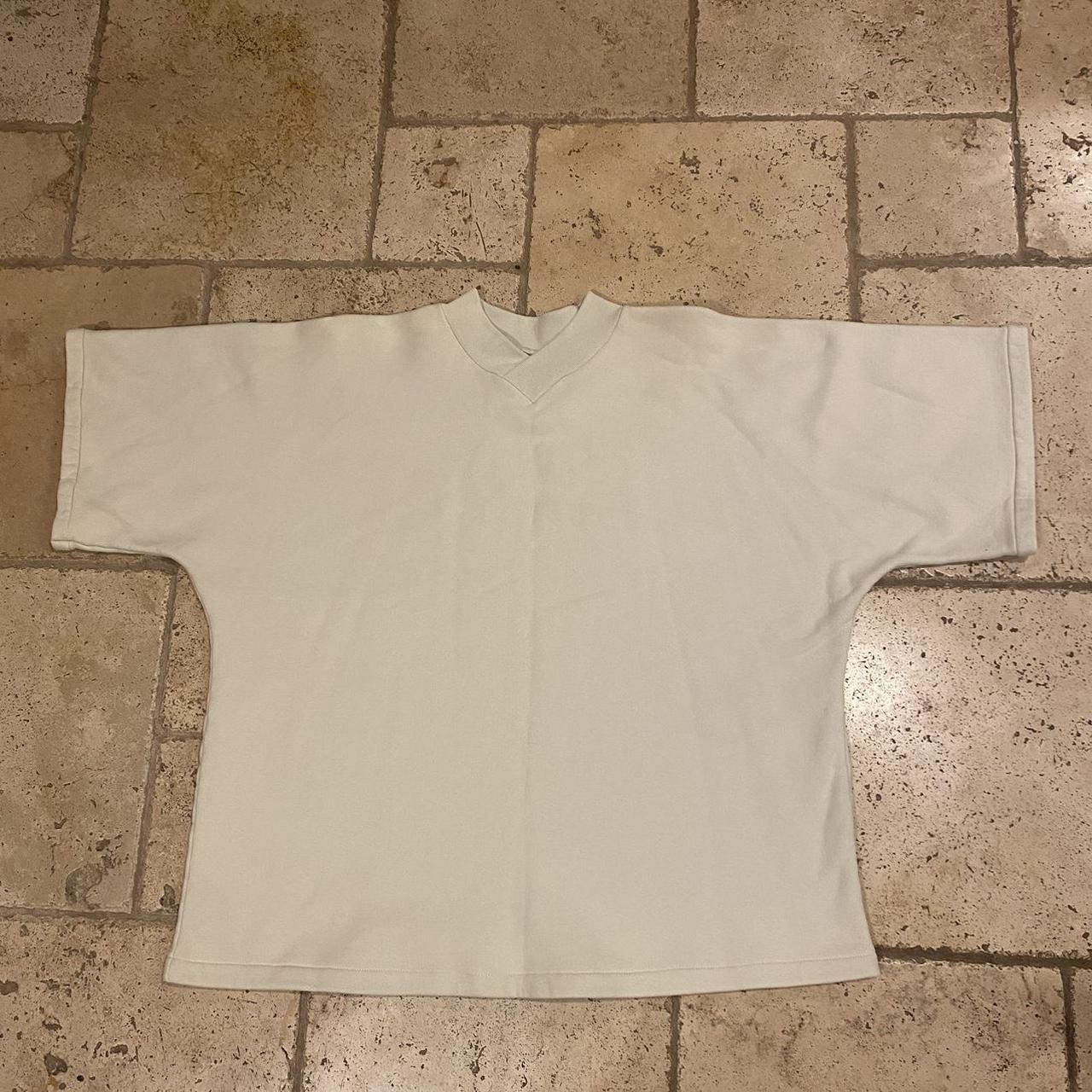 YEEZY SUNDAY SERVICE V-NECK PUFFY FLEECE TEE SAMPLE | Depop YEEZY SUNDAY SERVICE V-NECK PUFFY FLEECE TEE SAMPLE | Depop