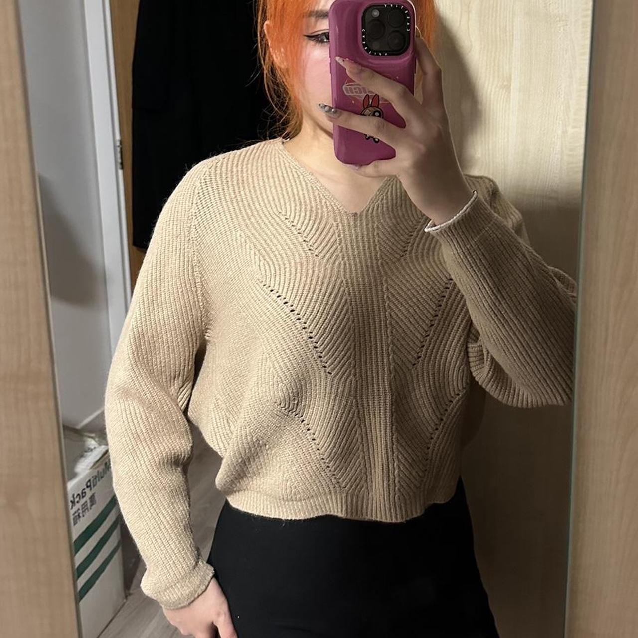 Beige cropped sweatshirt online