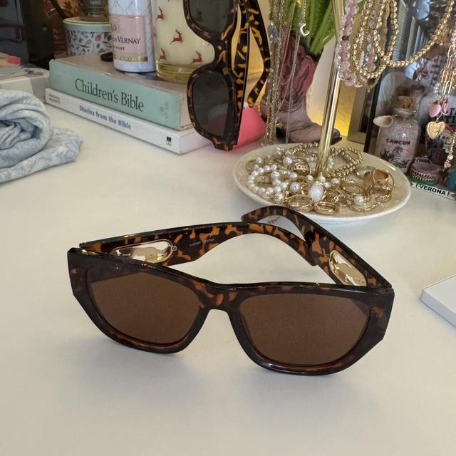 Sell Sunglasses Online Depop