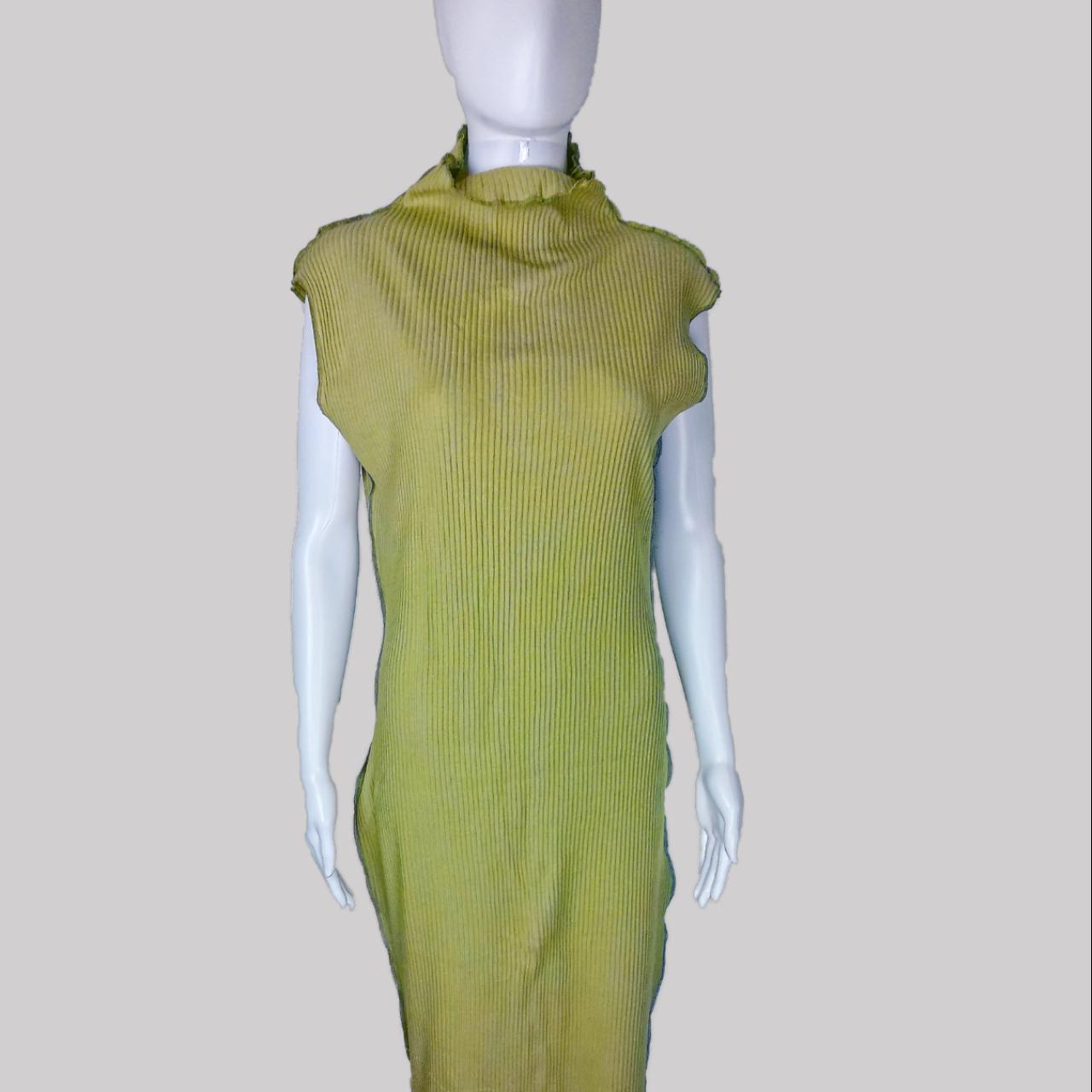 item listed by armonscloset