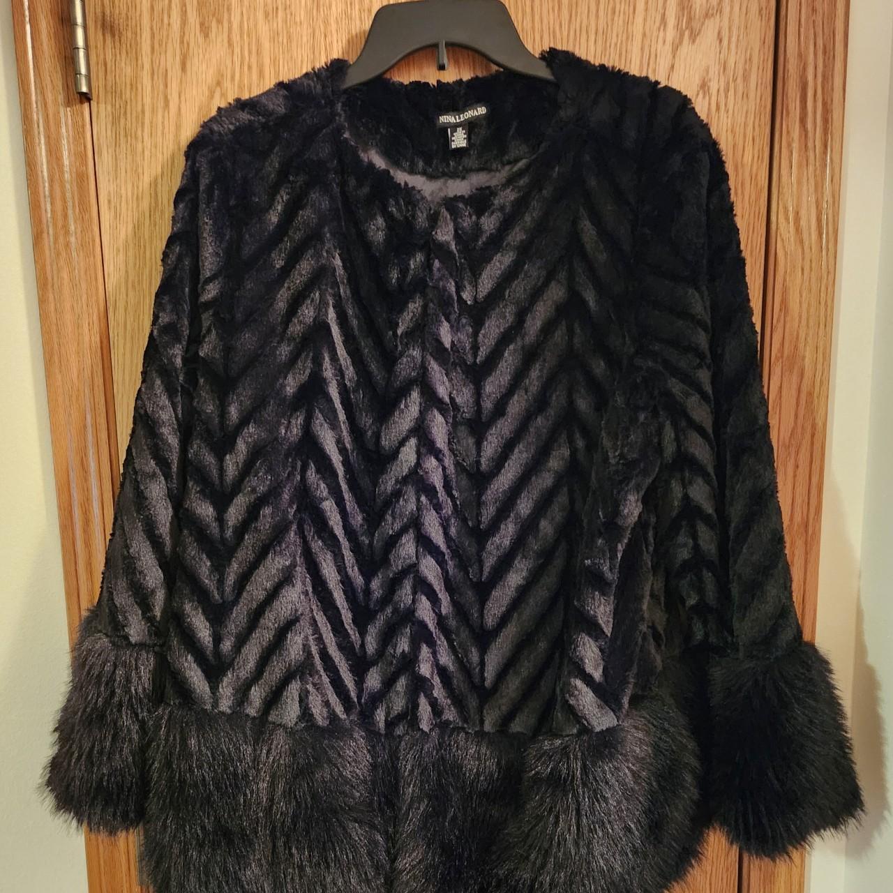 Women s Nina Leonard Chevron Faux Fur Bolero Black. Depop