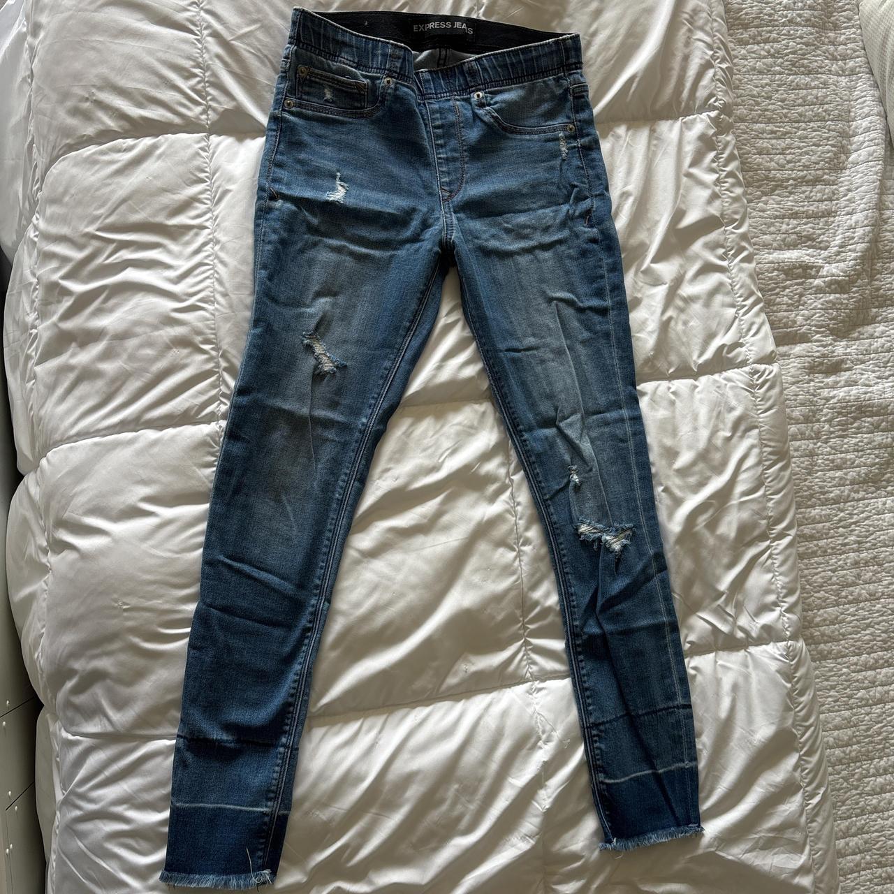 item listed by anastasiavibes